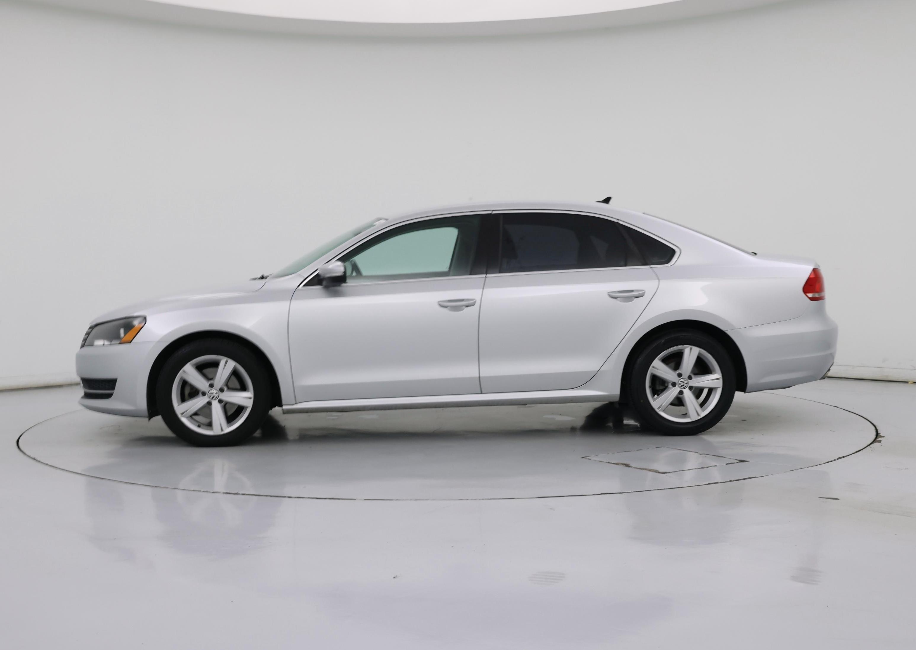 Thumbnail: 2014 Volkswagen Passat - 3
