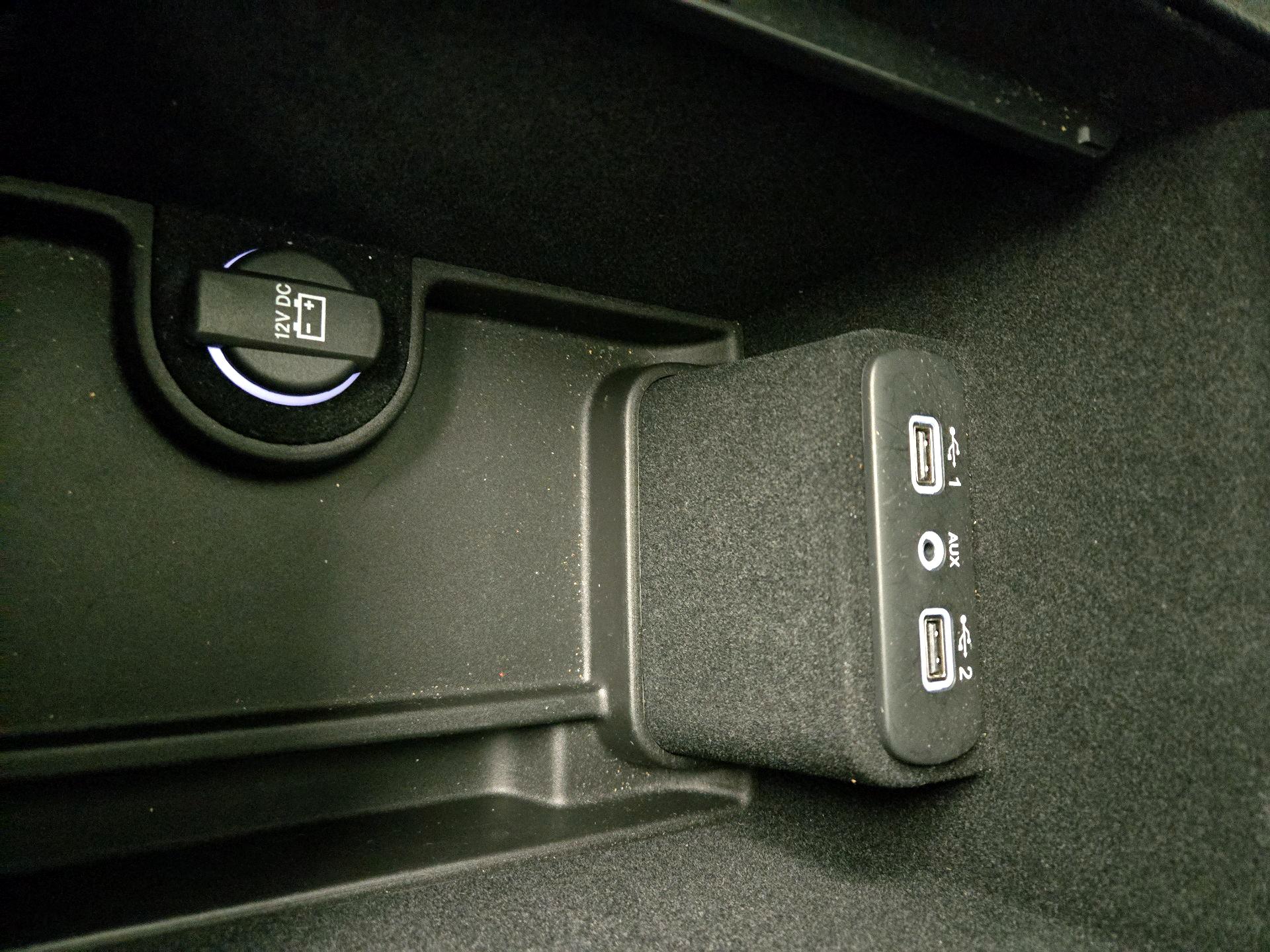 Thumbnail: 2022 Chrysler 300 - 19