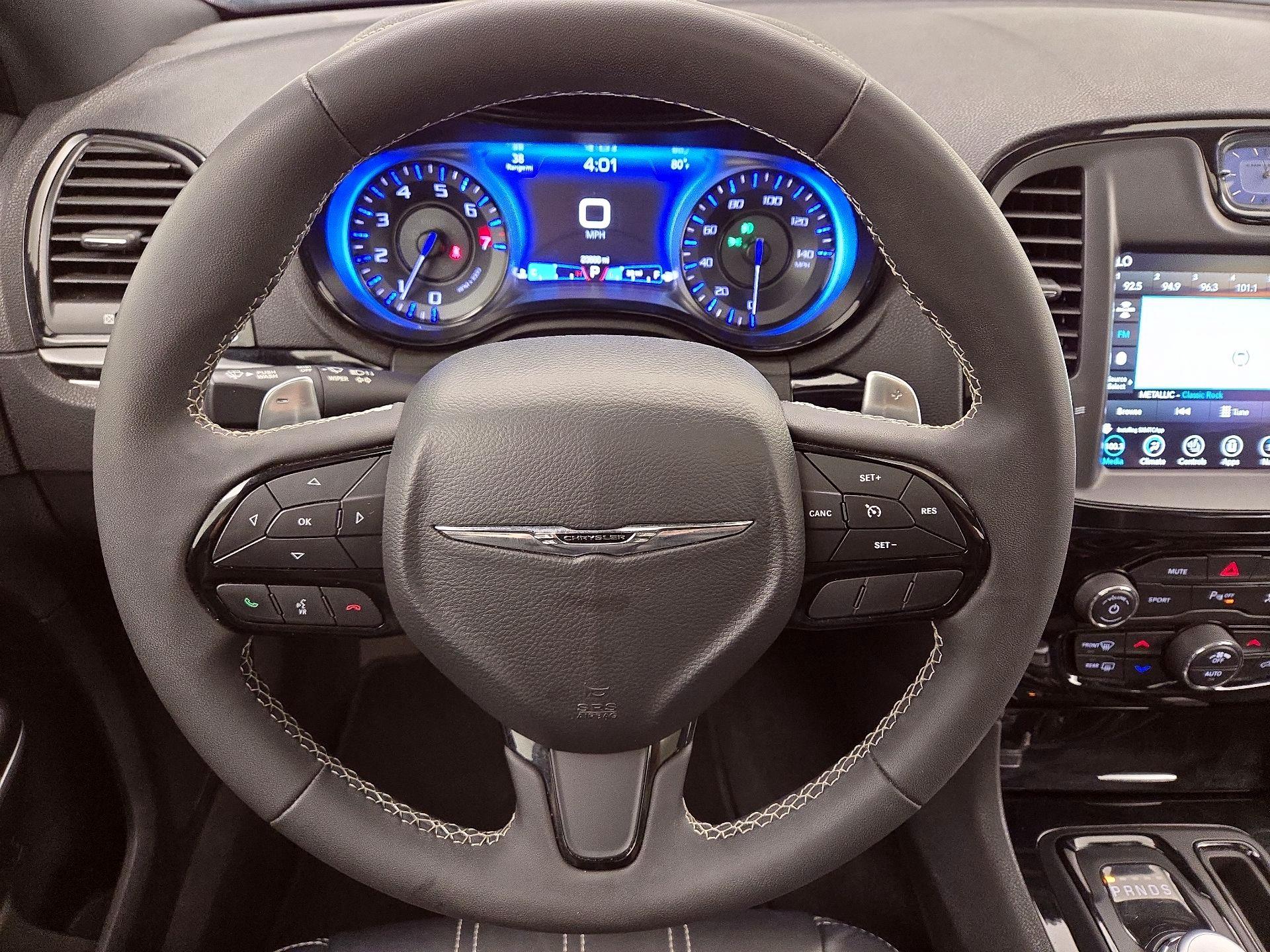Thumbnail: 2022 Chrysler 300 - 10