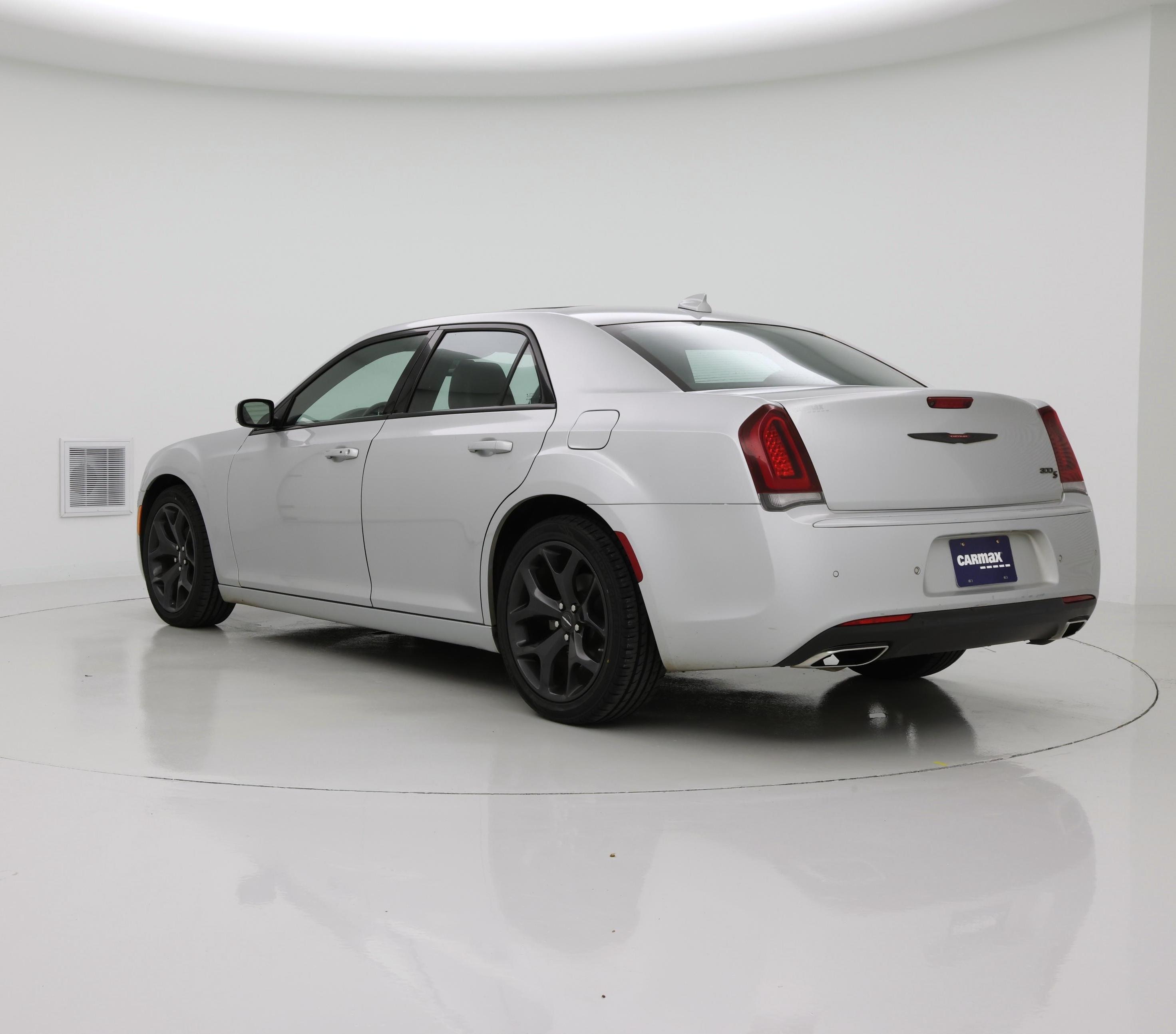 Thumbnail: 2022 Chrysler 300 - 2
