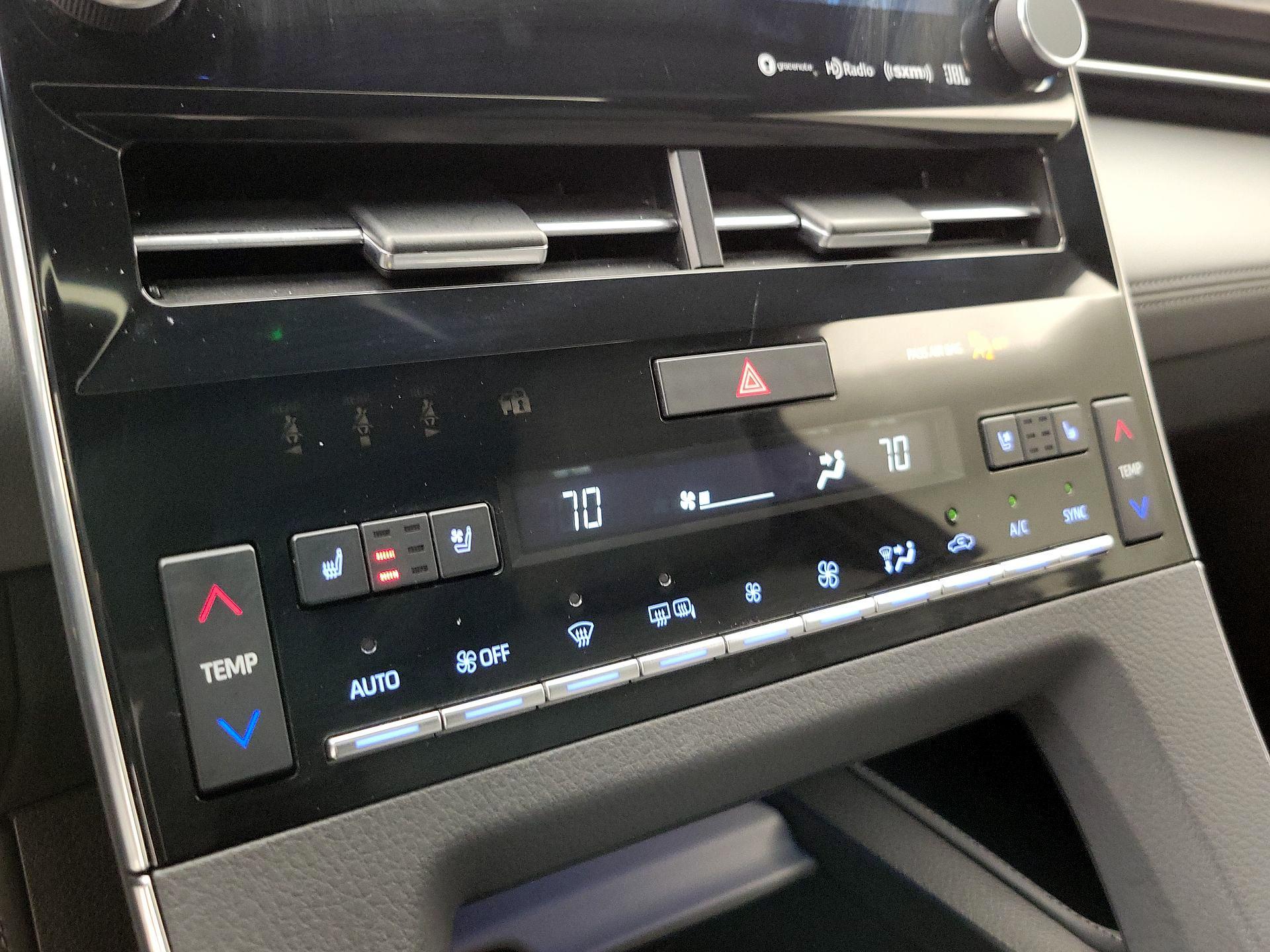 Thumbnail: 2019 Toyota Avalon - 17