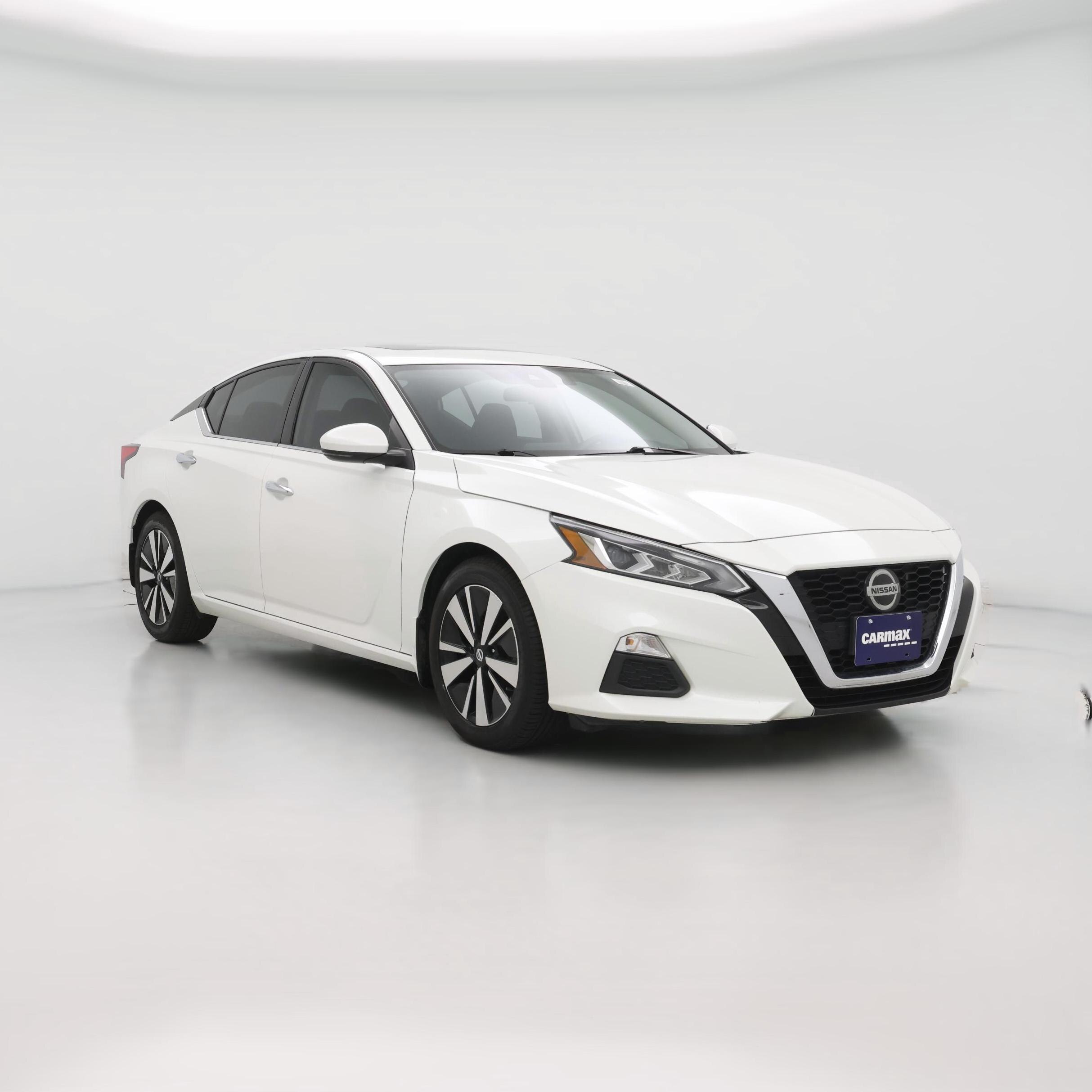 Thumbnail: 2022 Nissan Altima - 1