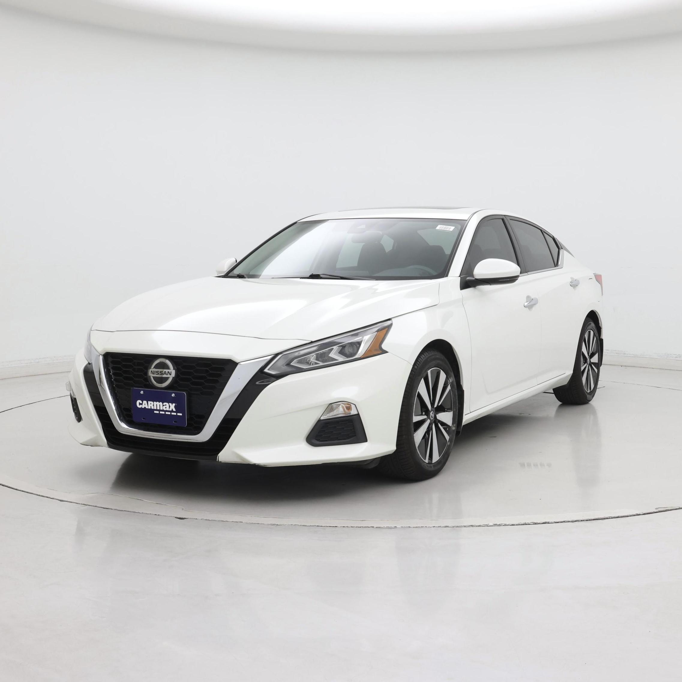Thumbnail: 2022 Nissan Altima - 4