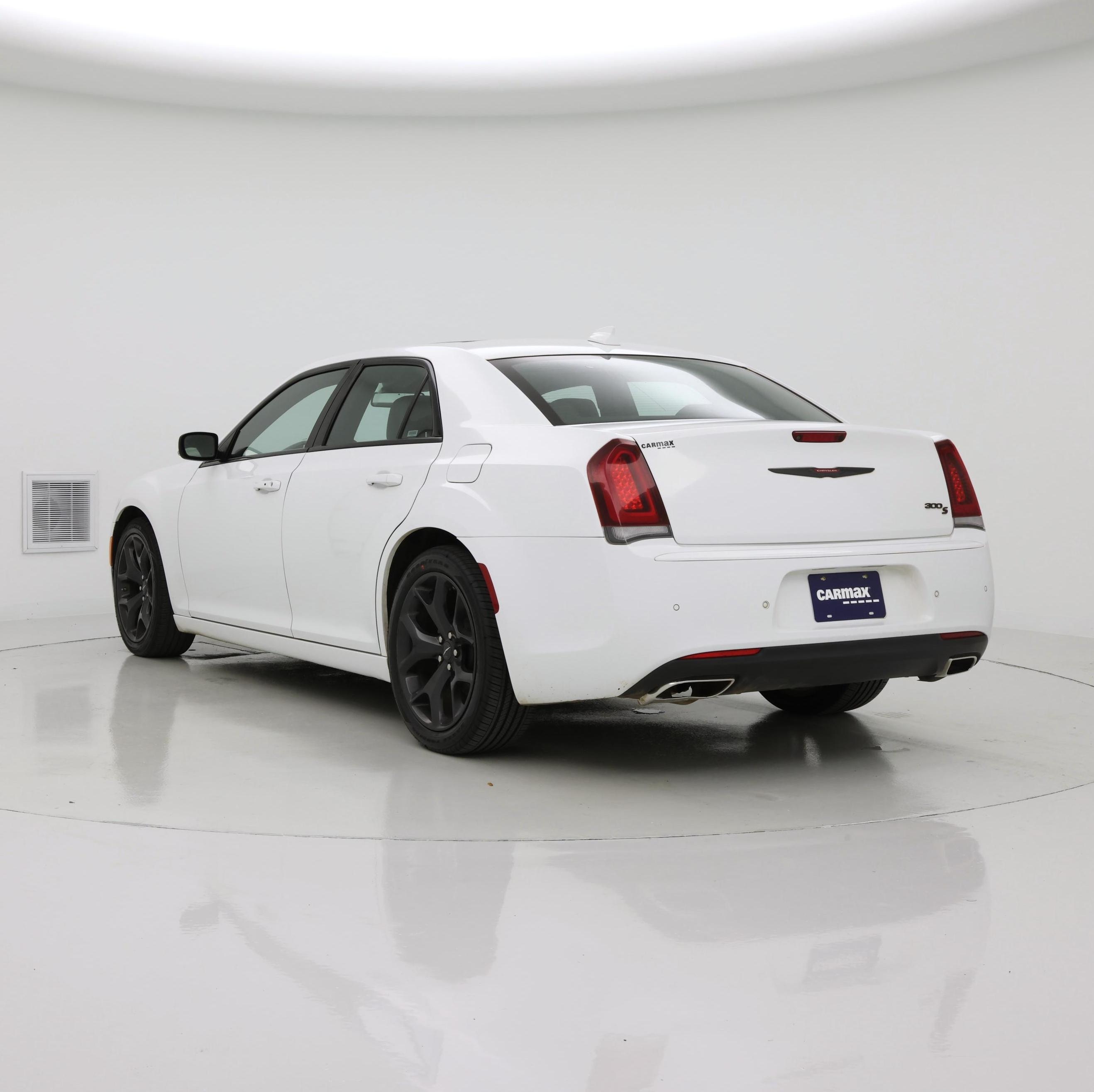 Thumbnail: 2022 Chrysler 300 - 2