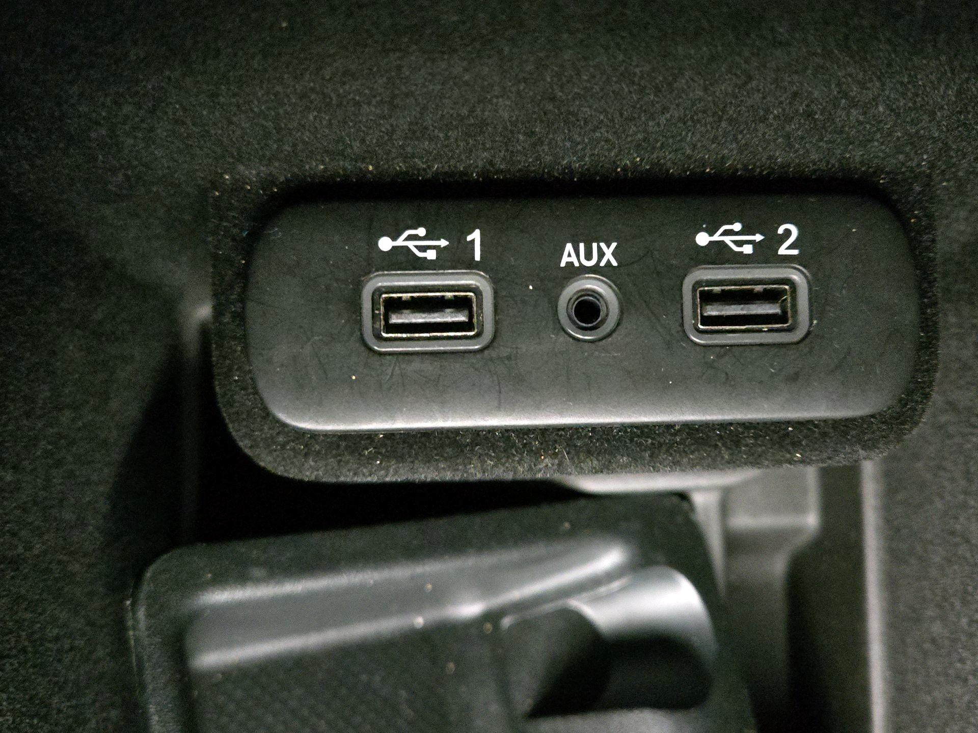 Thumbnail: 2021 Dodge Charger - 18