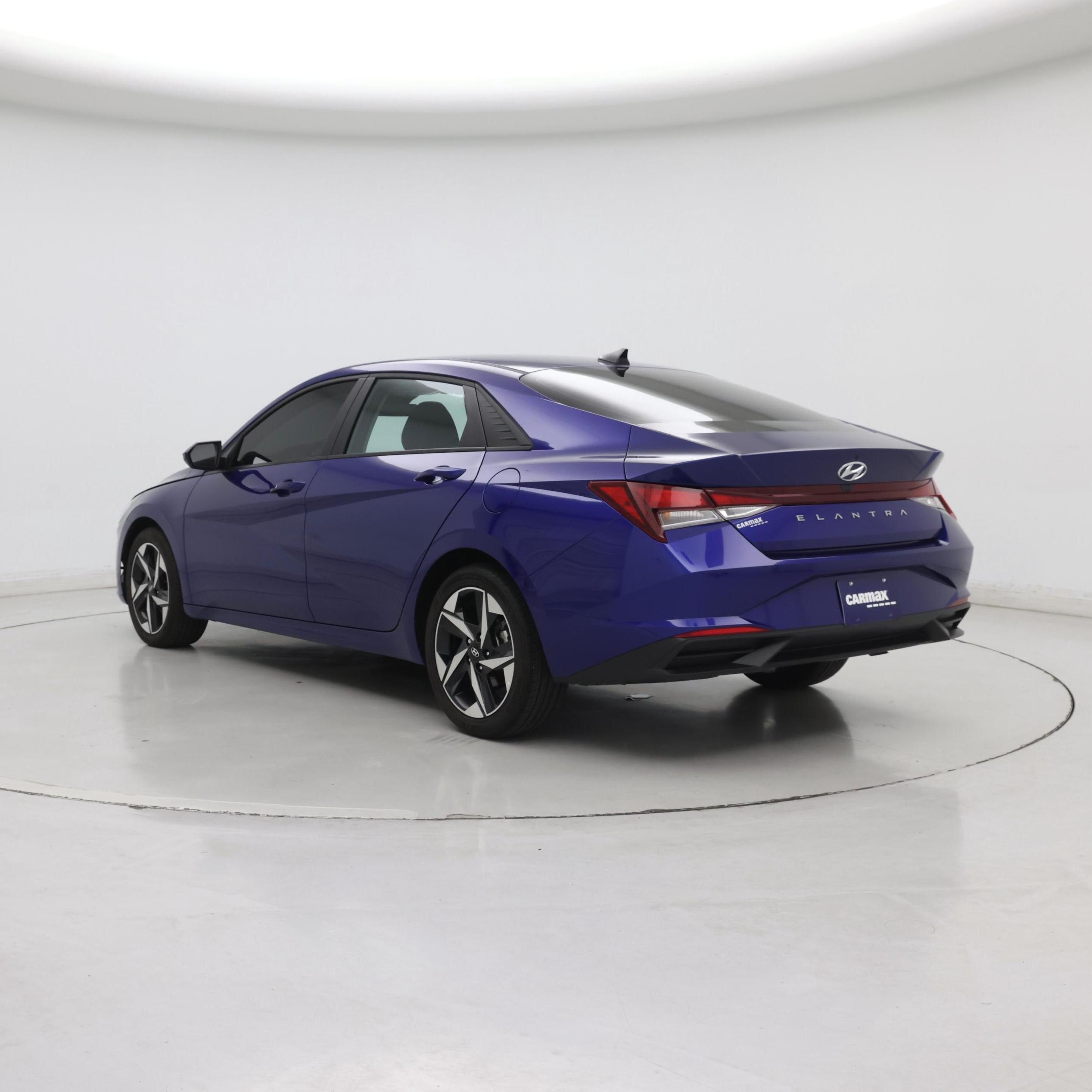Thumbnail: 2023 Hyundai Elantra - 2