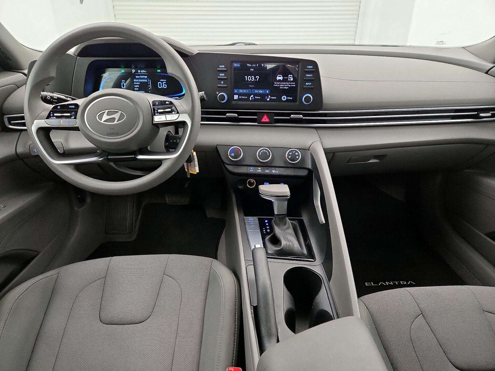 Thumbnail: 2024 Hyundai Elantra - 9