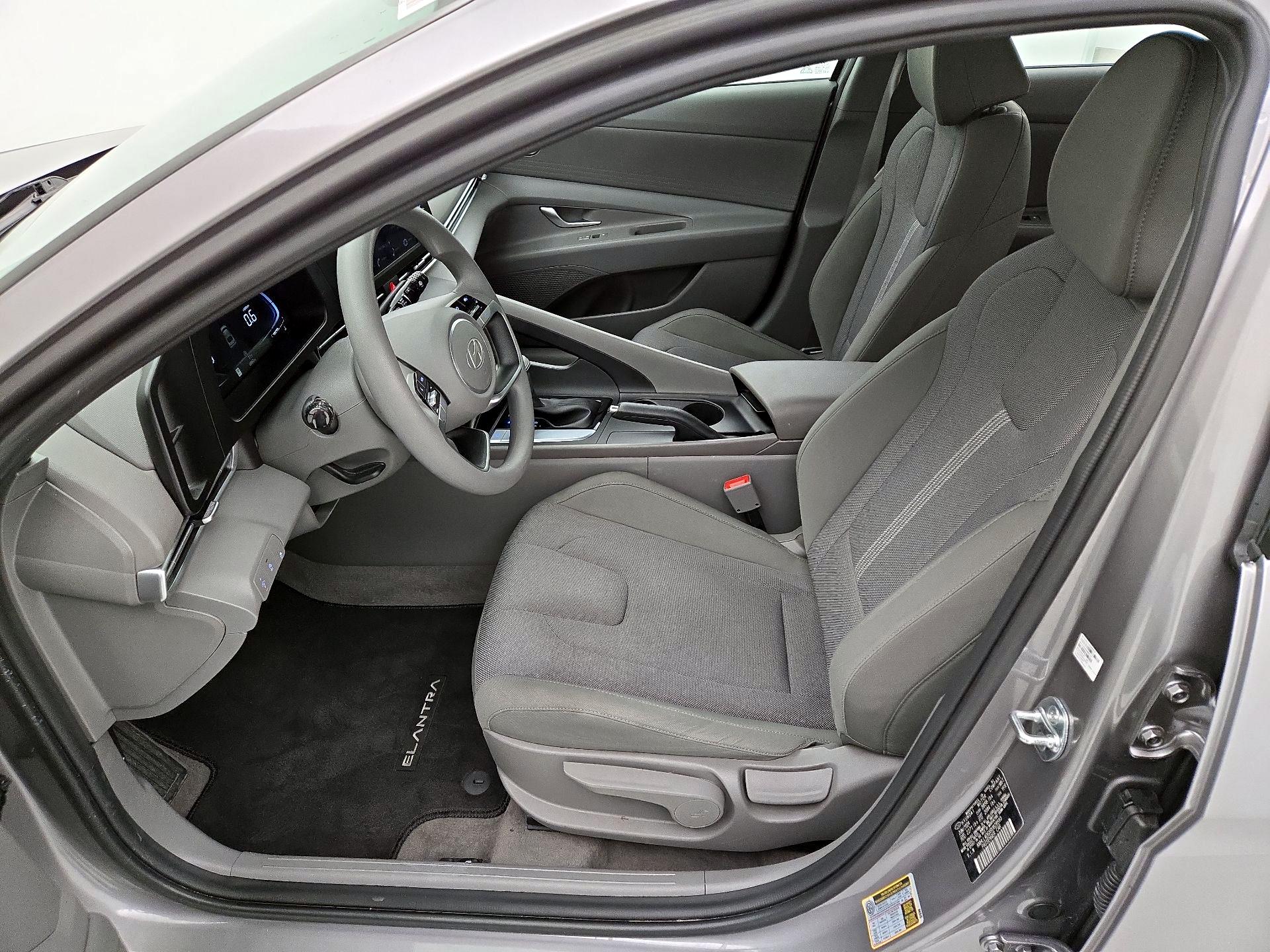 Thumbnail: 2024 Hyundai Elantra - 11