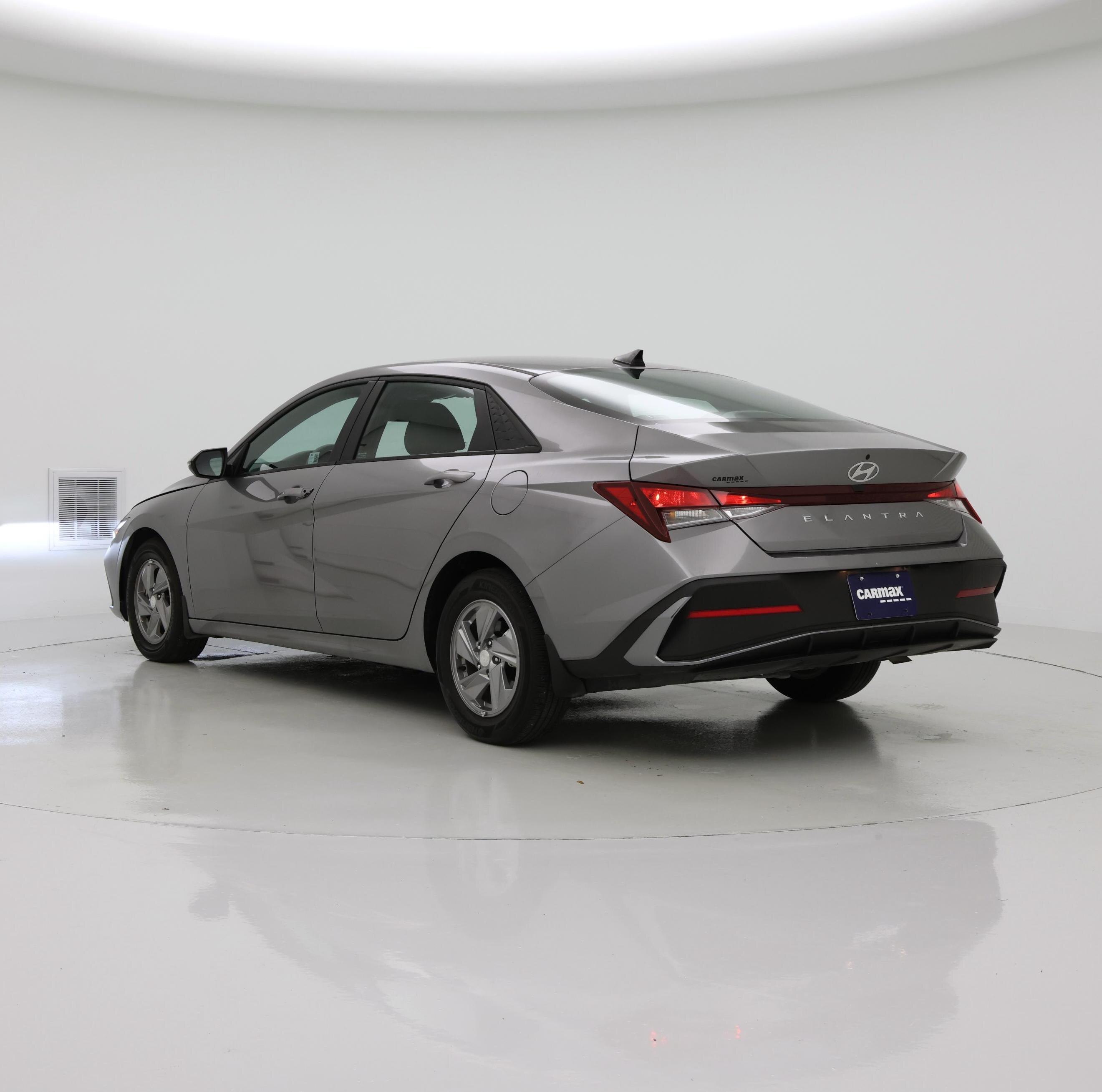 Thumbnail: 2024 Hyundai Elantra - 2
