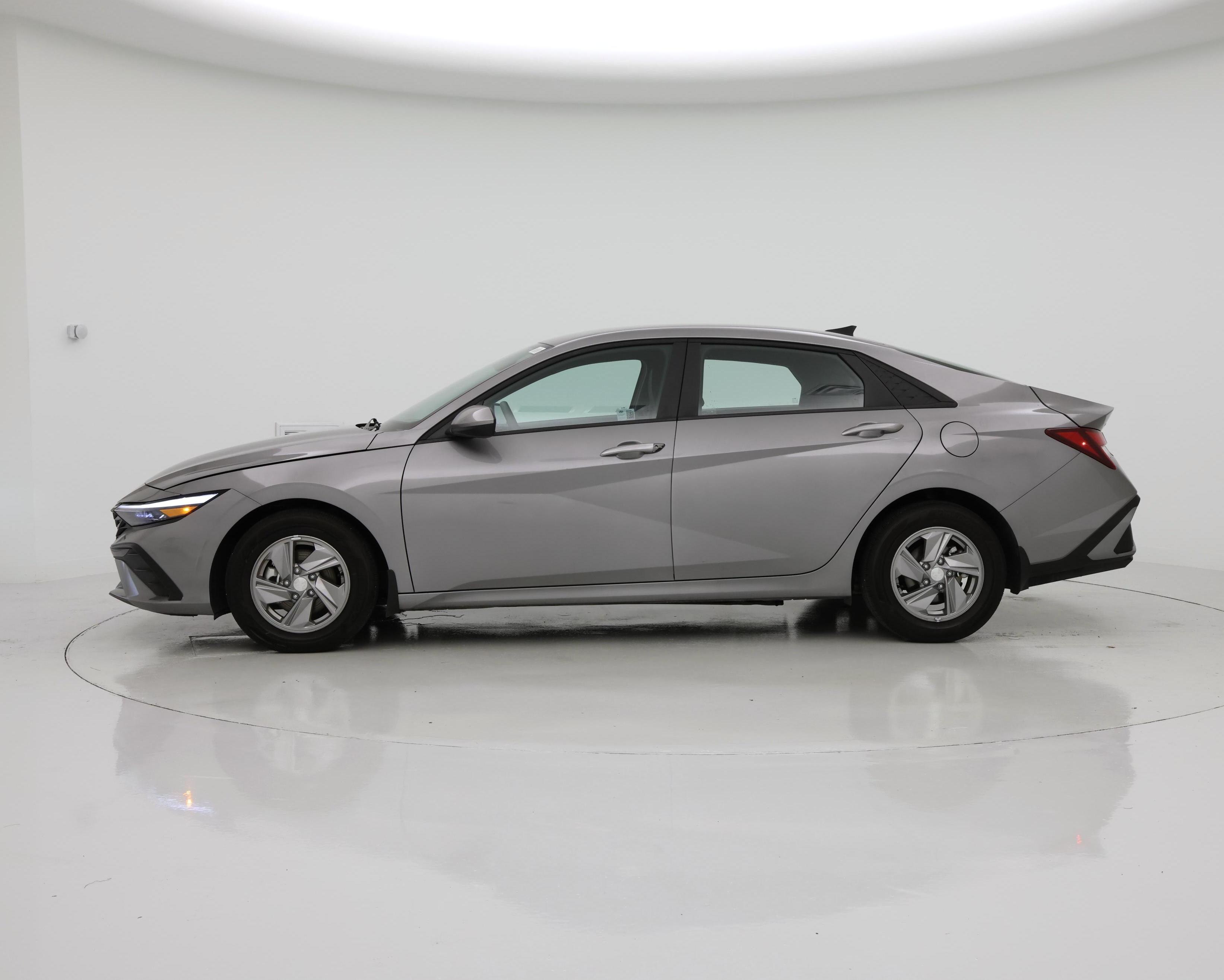 Thumbnail: 2024 Hyundai Elantra - 3