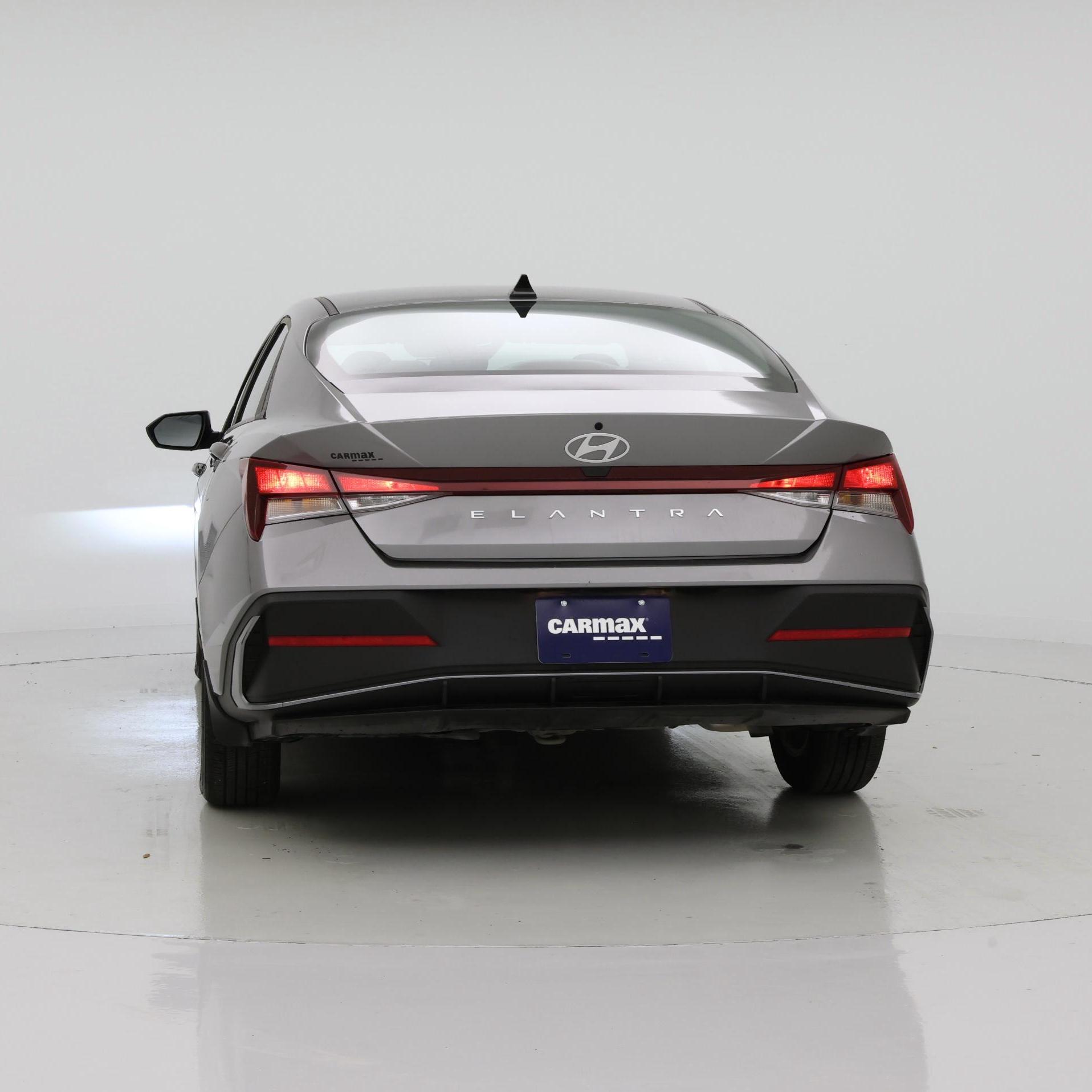 Thumbnail: 2024 Hyundai Elantra - 6