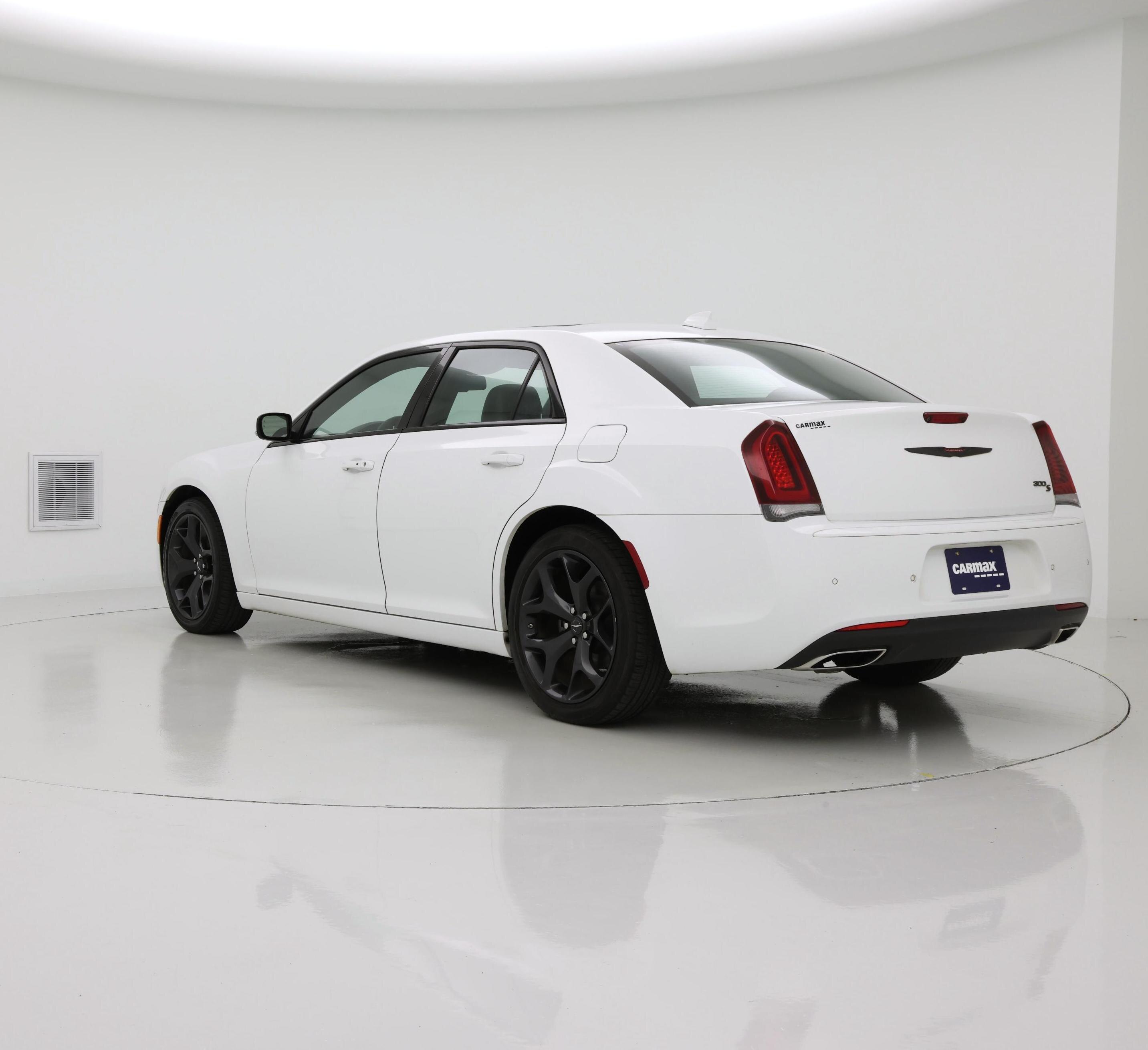 Thumbnail: 2022 Chrysler 300 - 2