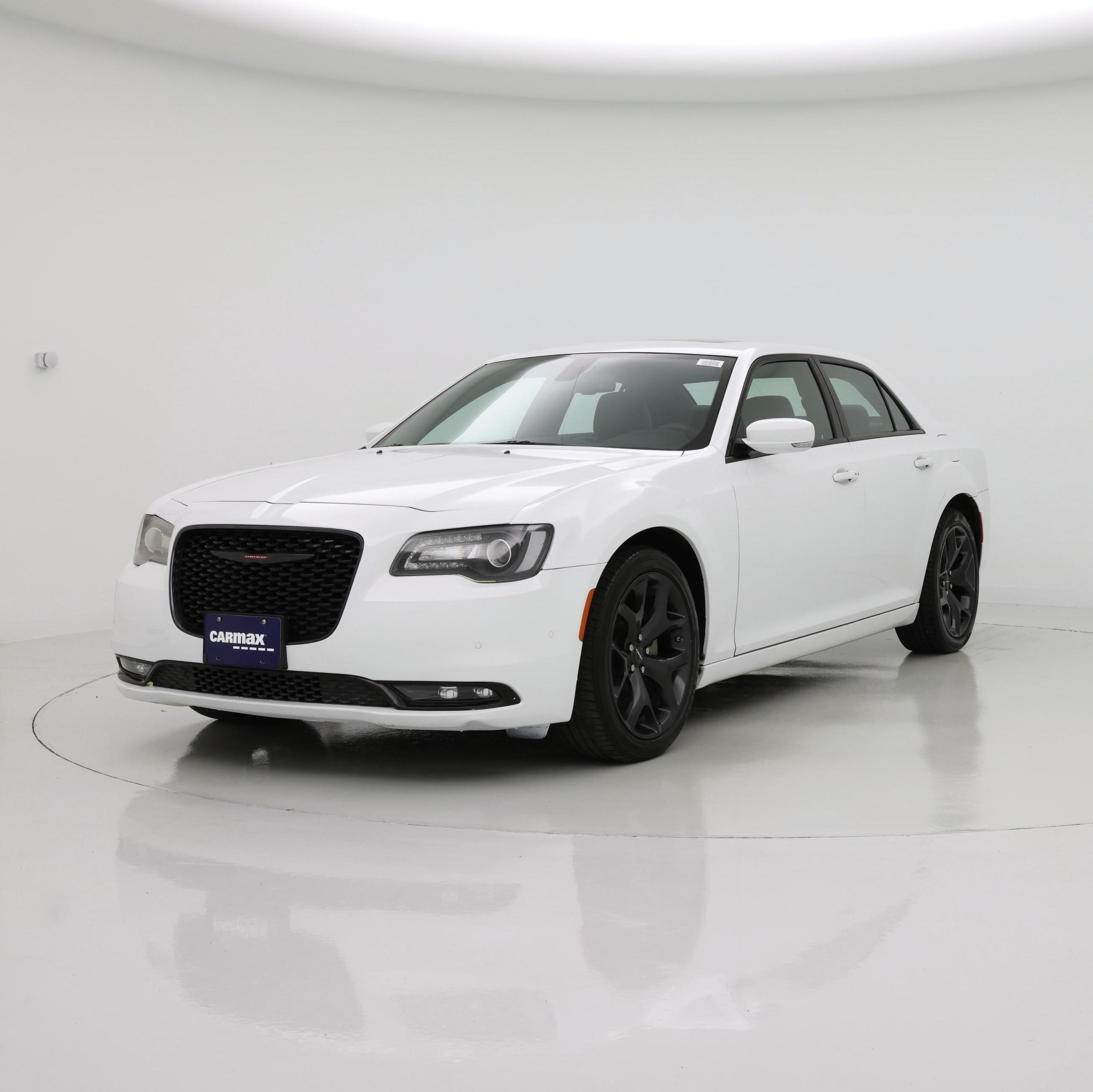 Thumbnail: 2022 Chrysler 300 - 4