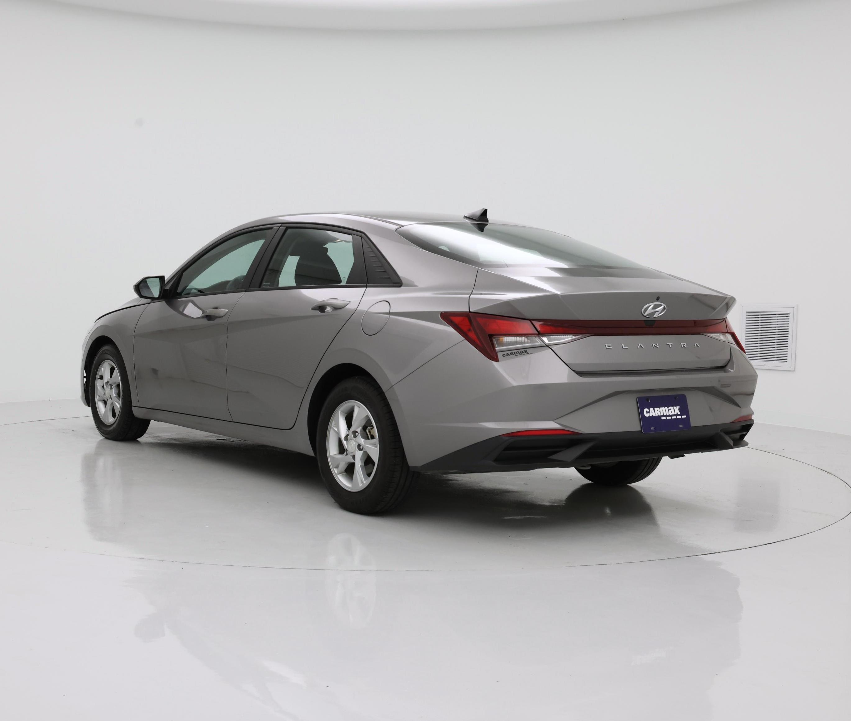 Thumbnail: 2023 Hyundai Elantra - 2