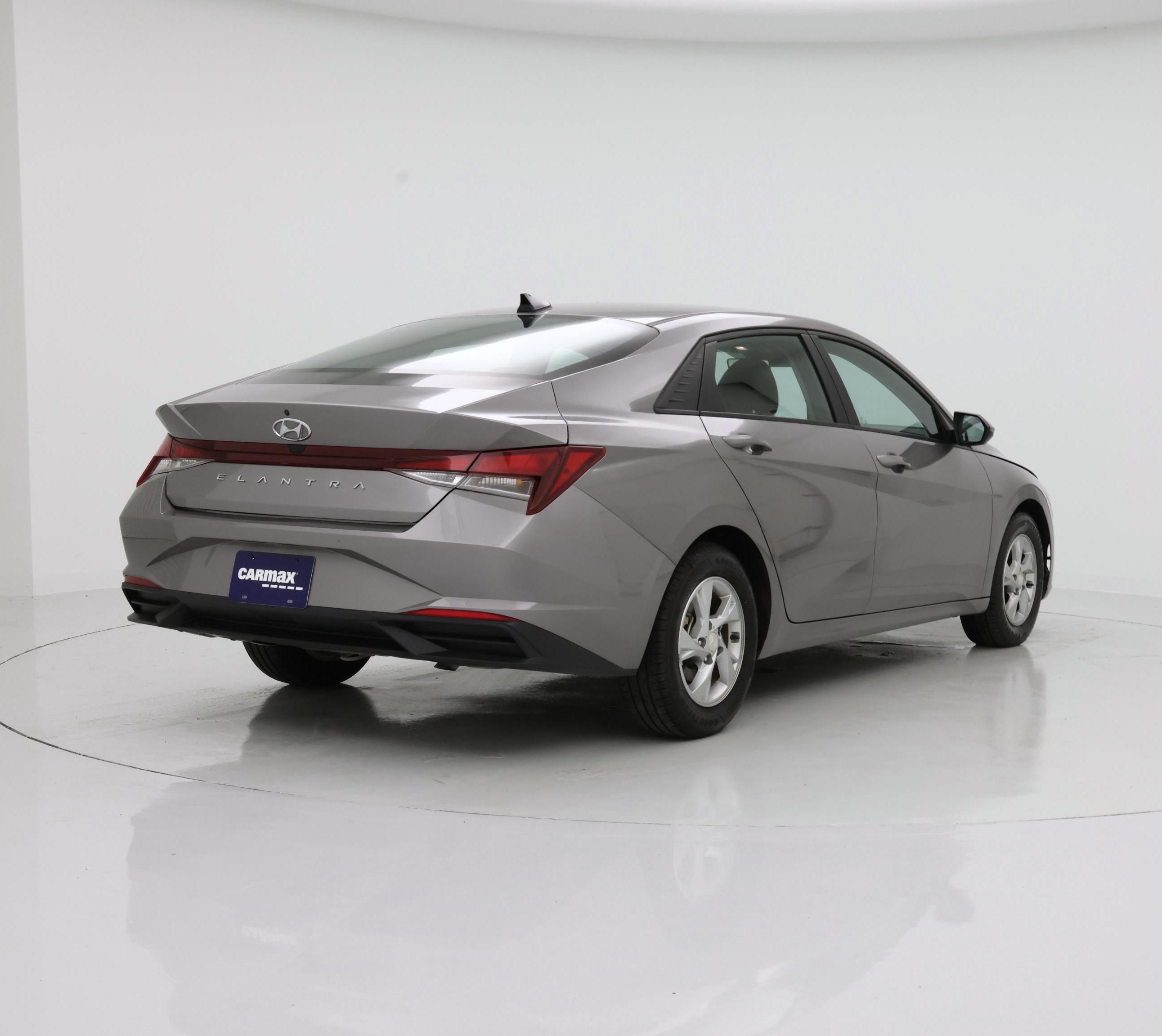 Thumbnail: 2023 Hyundai Elantra - 8