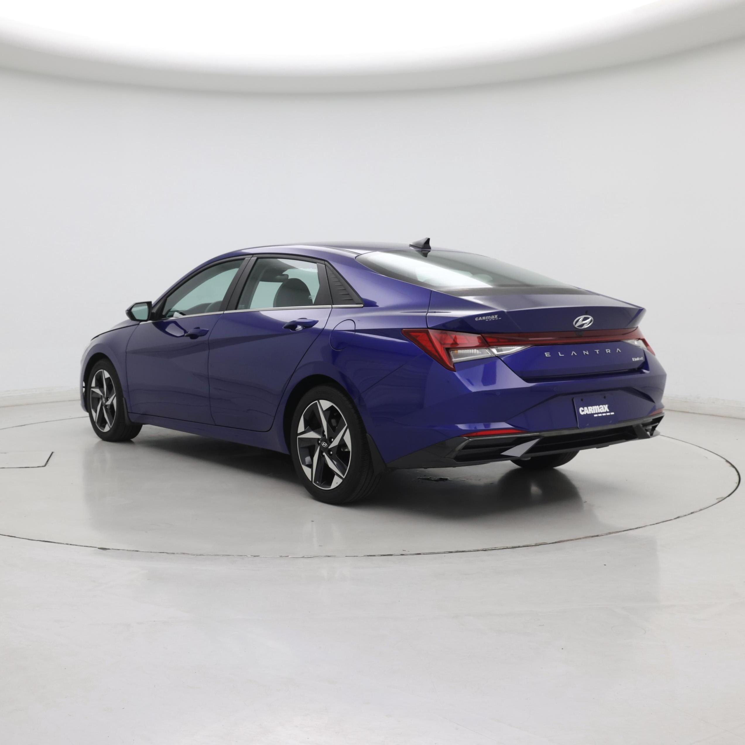 Thumbnail: 2022 Hyundai Elantra - 2