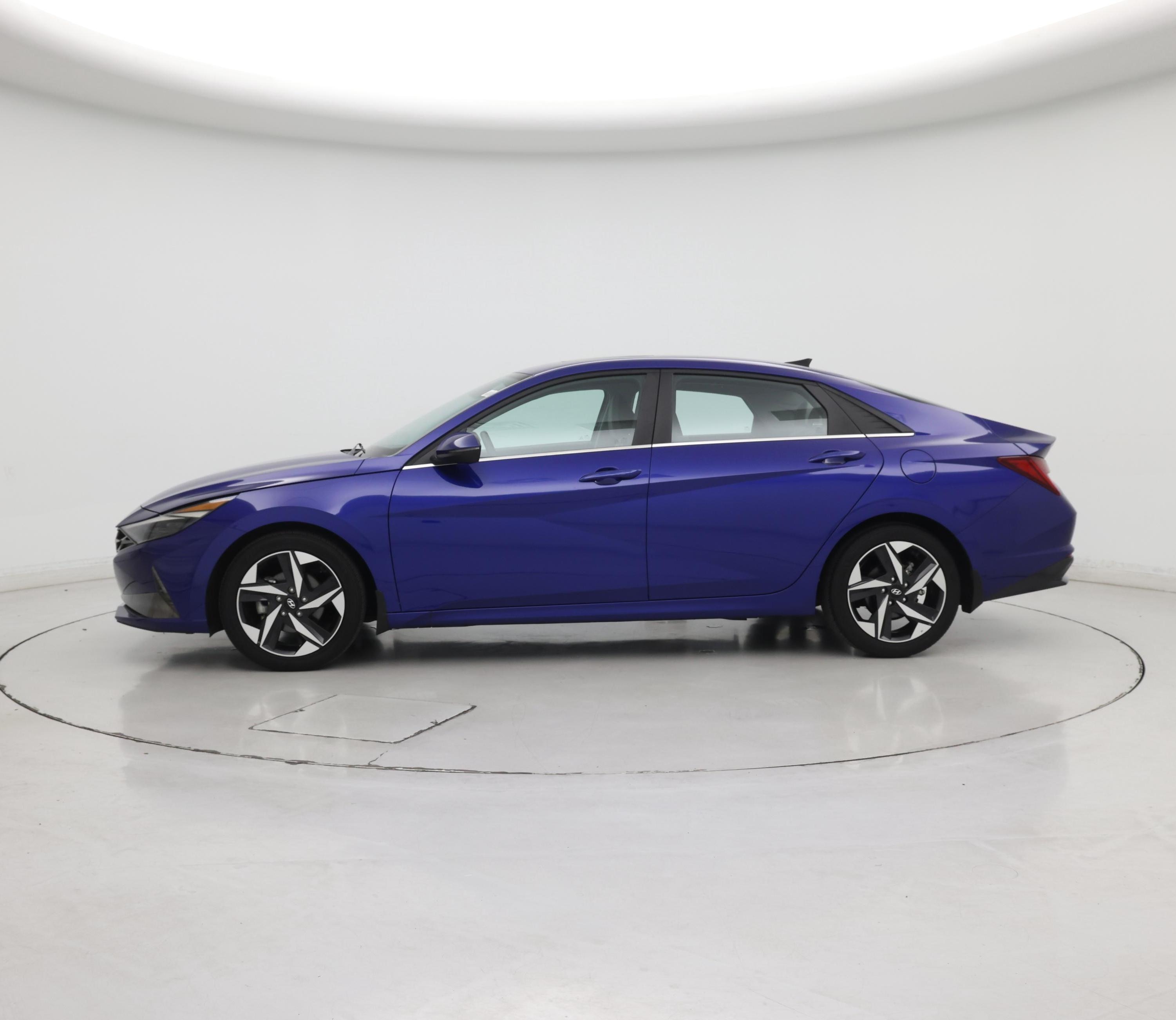 Thumbnail: 2022 Hyundai Elantra - 3