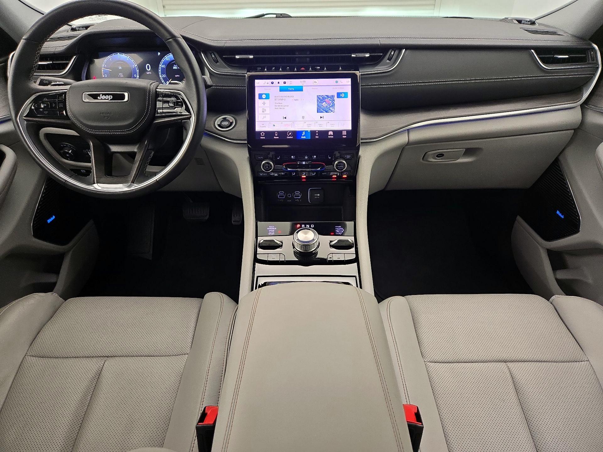 Thumbnail: 2022 Jeep Grand Cherokee L - 9