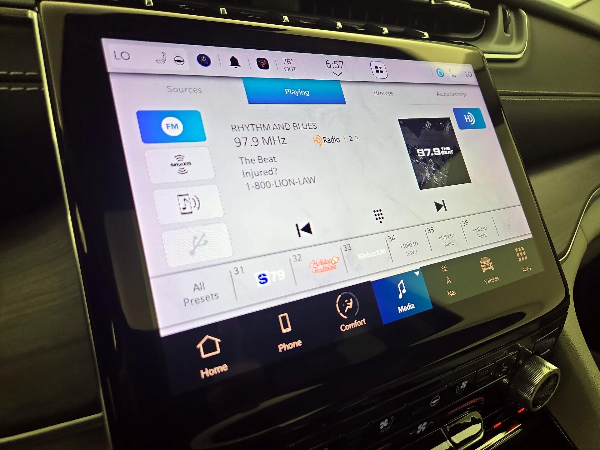 Thumbnail: 2022 Jeep Grand Cherokee L - 16