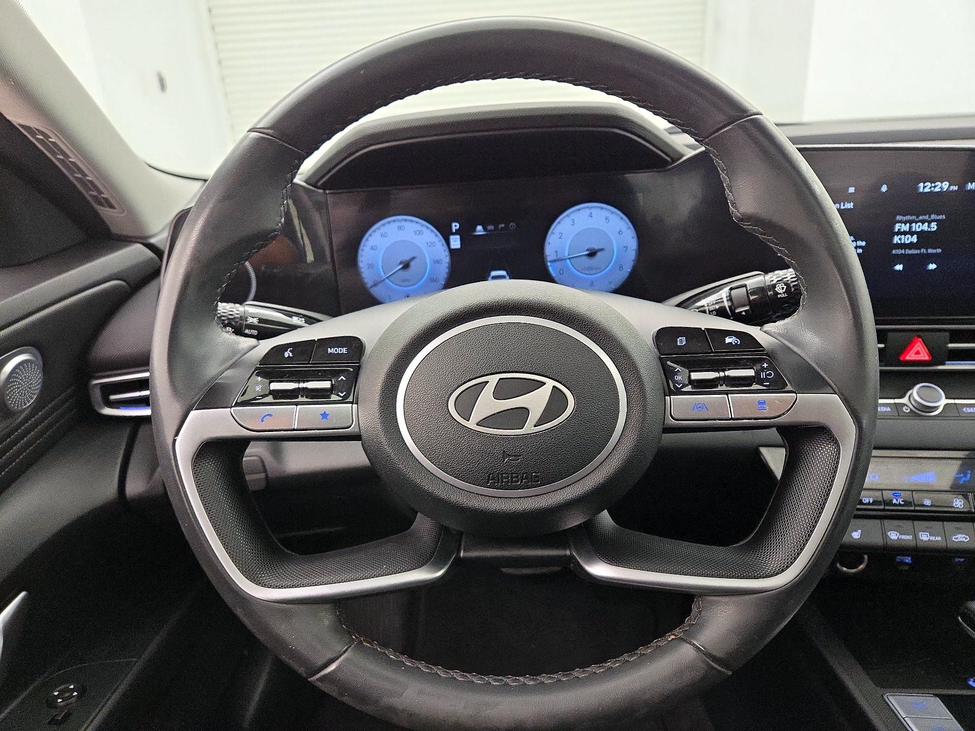 Thumbnail: 2024 Hyundai Elantra - 10
