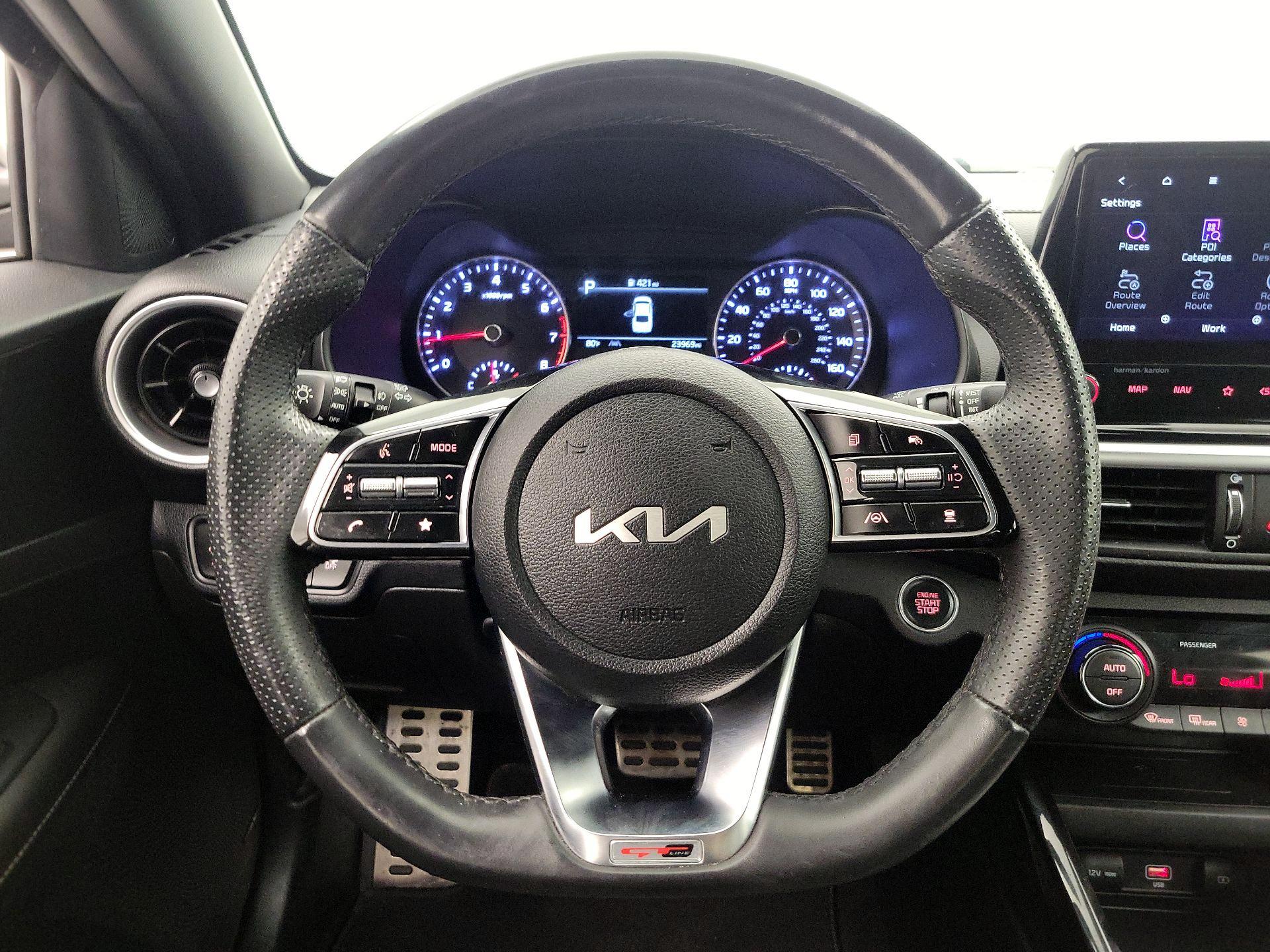 Thumbnail: 2022 Kia Forte - 10