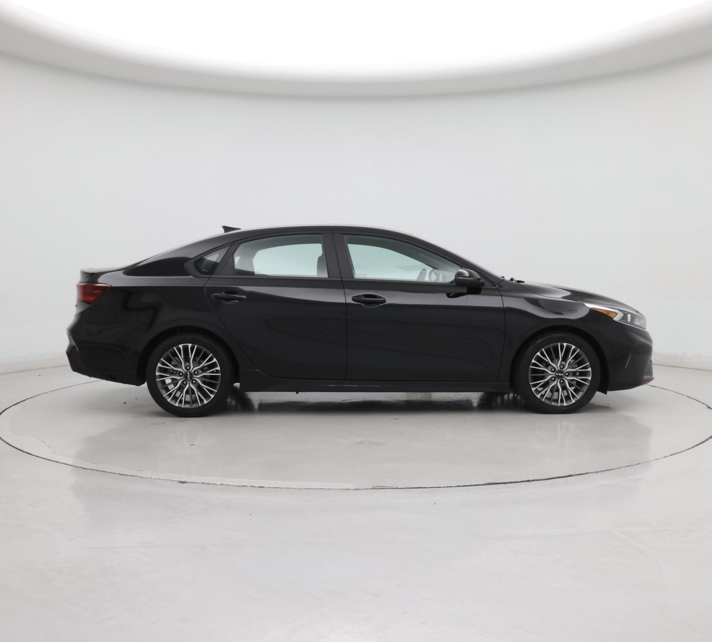 Thumbnail: 2022 Kia Forte - 7