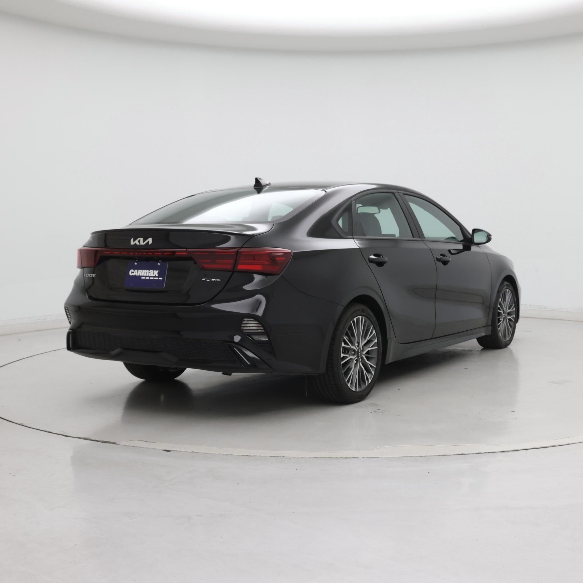 Thumbnail: 2022 Kia Forte - 8