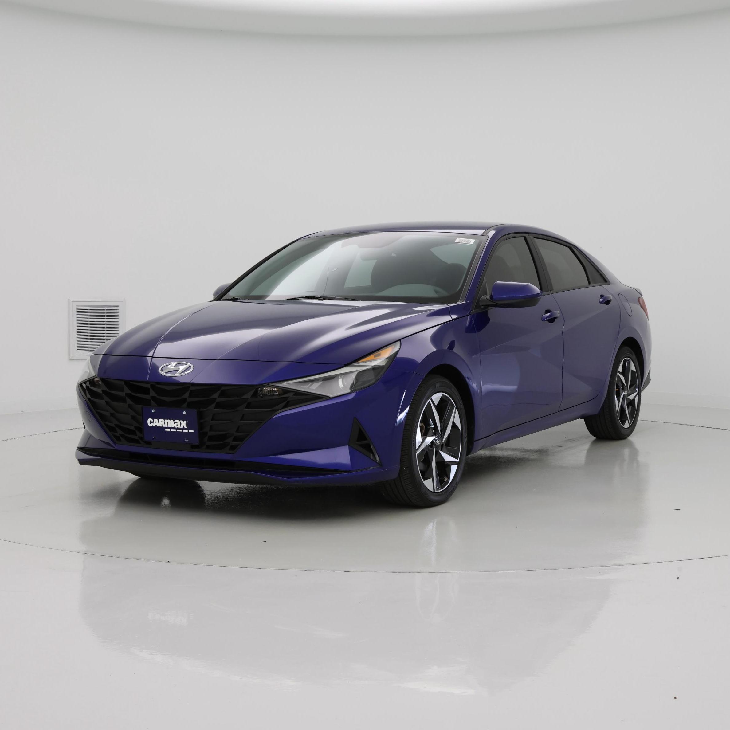 Thumbnail: 2023 Hyundai Elantra - 4