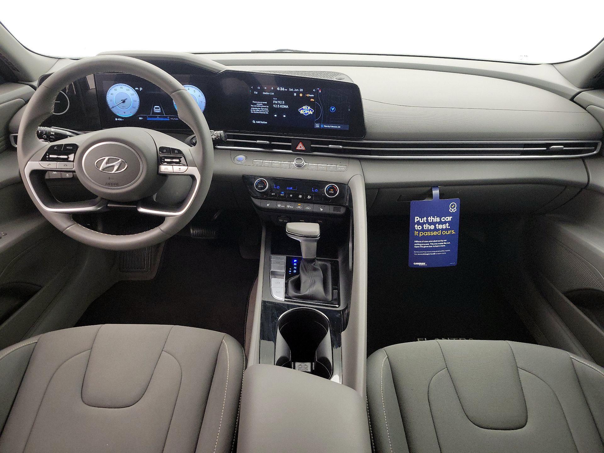 Thumbnail: 2023 Hyundai Elantra - 9