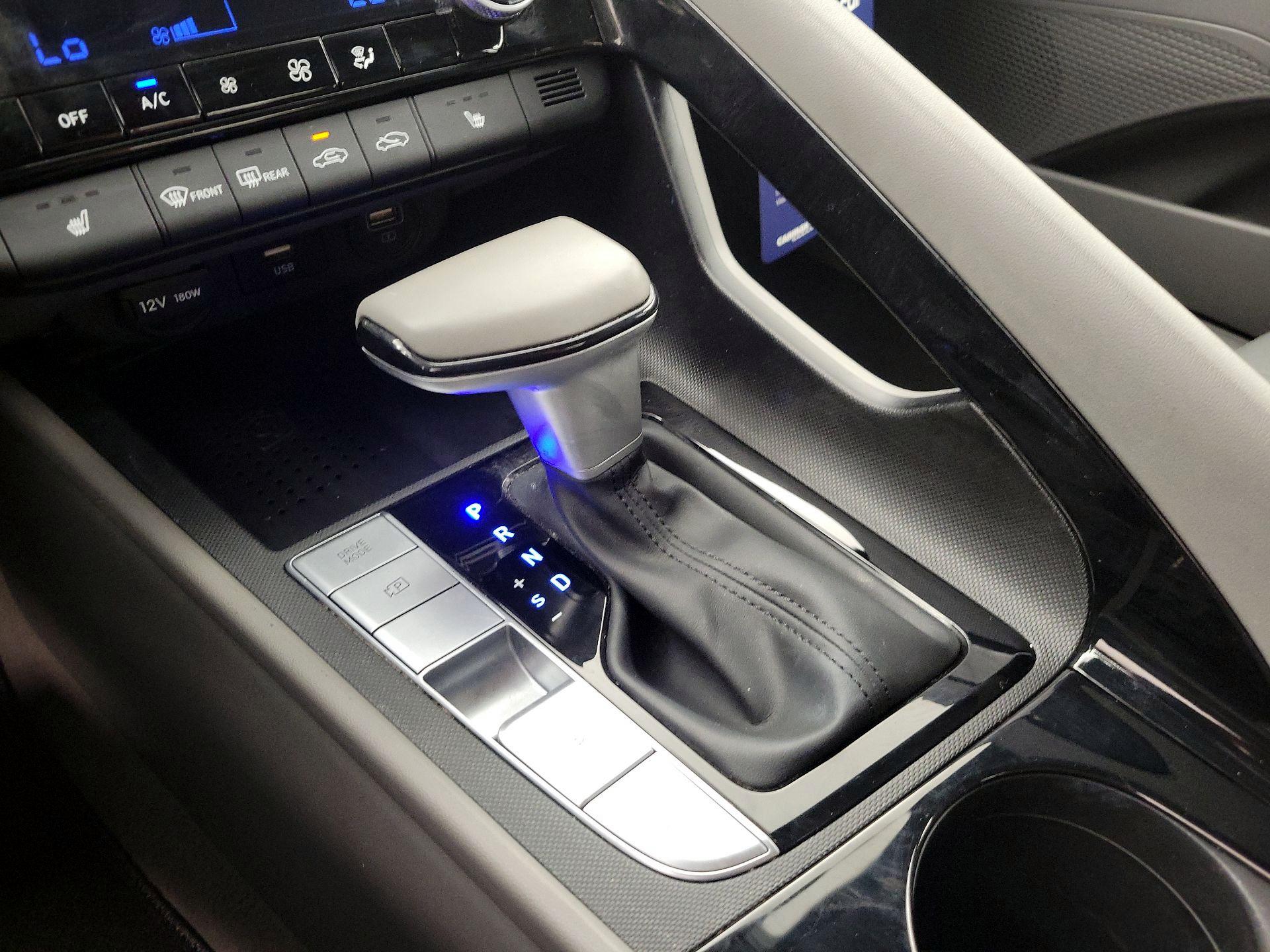 Thumbnail: 2023 Hyundai Elantra - 17