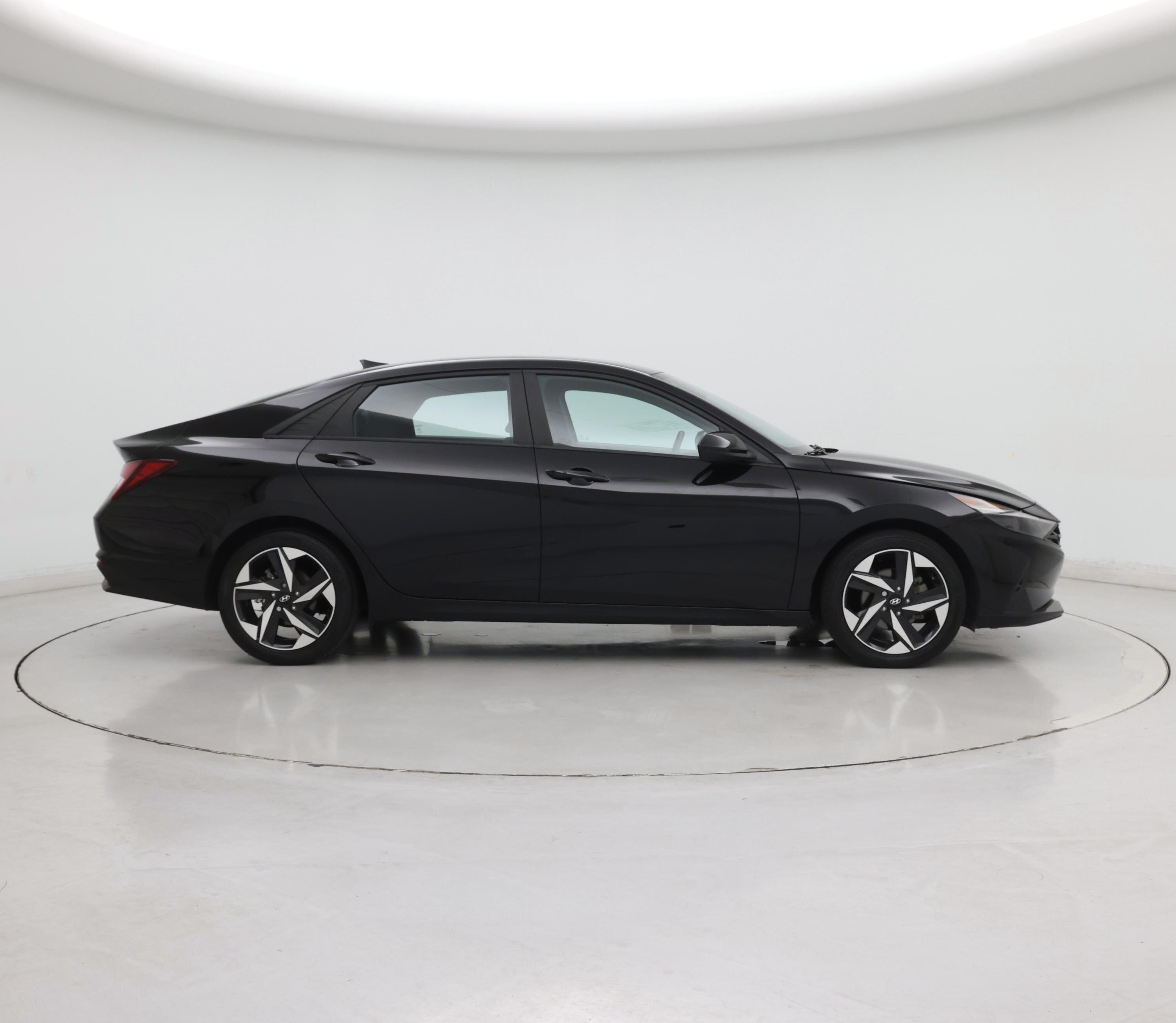 Thumbnail: 2023 Hyundai Elantra - 7