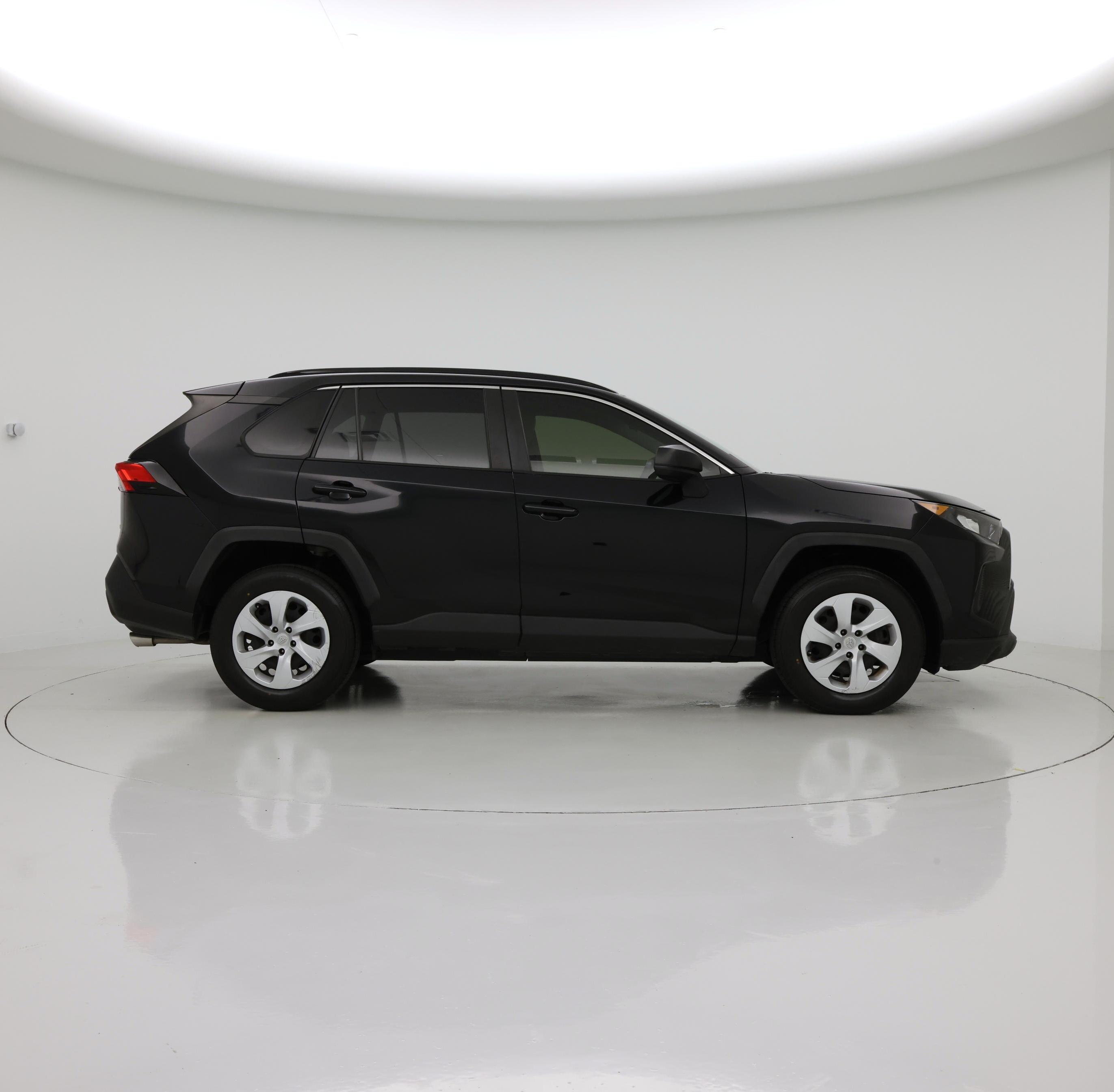 Thumbnail: 2019 Toyota RAV4 - 7