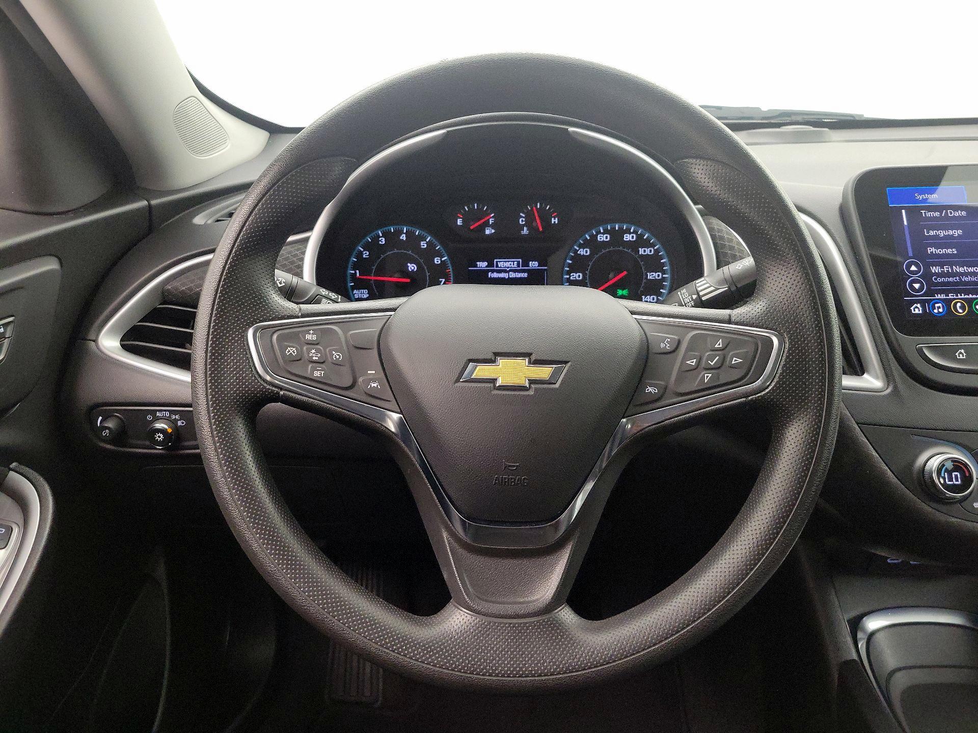 Thumbnail: 2023 Chevrolet Malibu - 10