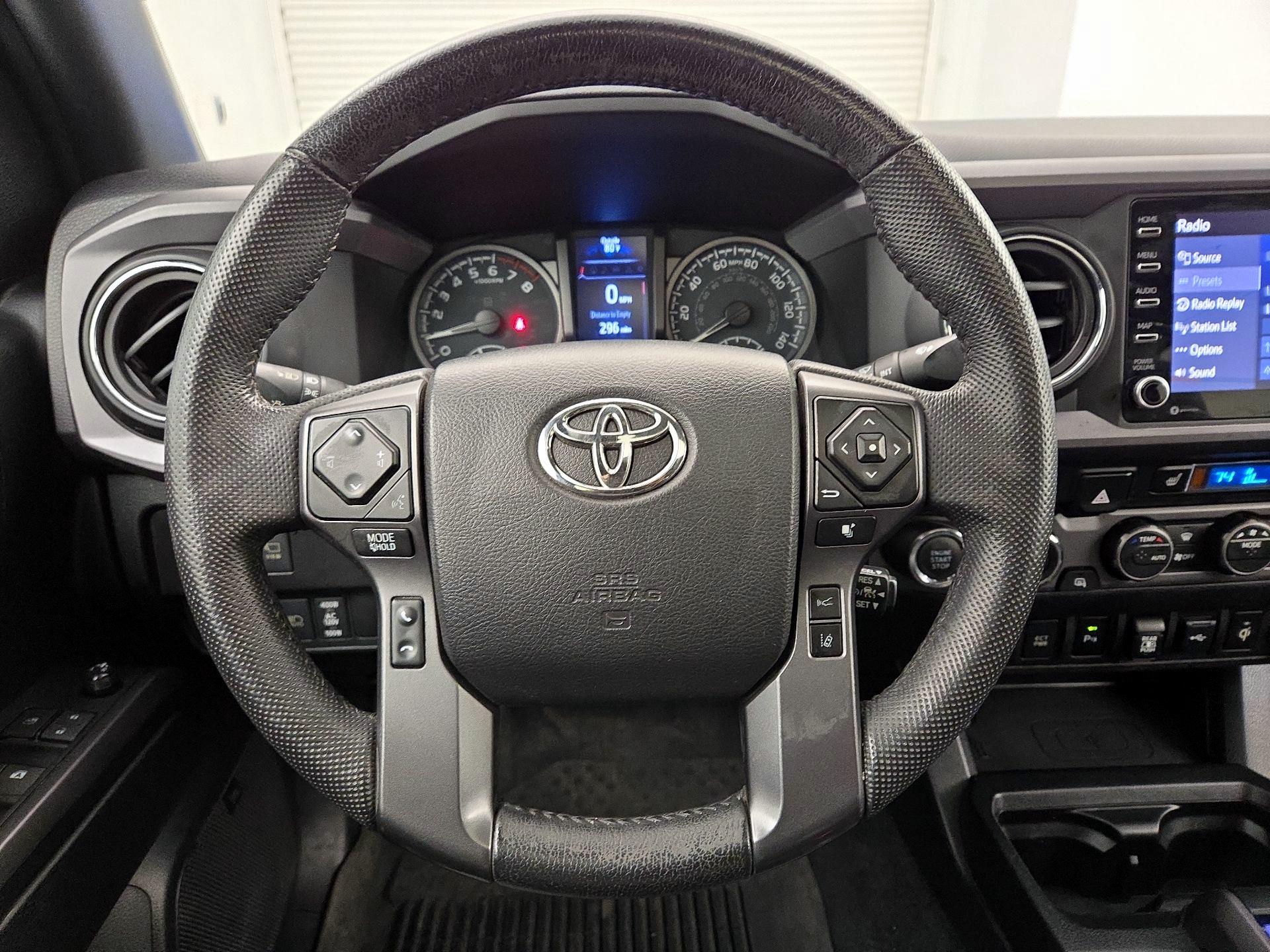 Thumbnail: 2021 Toyota Tacoma - 10