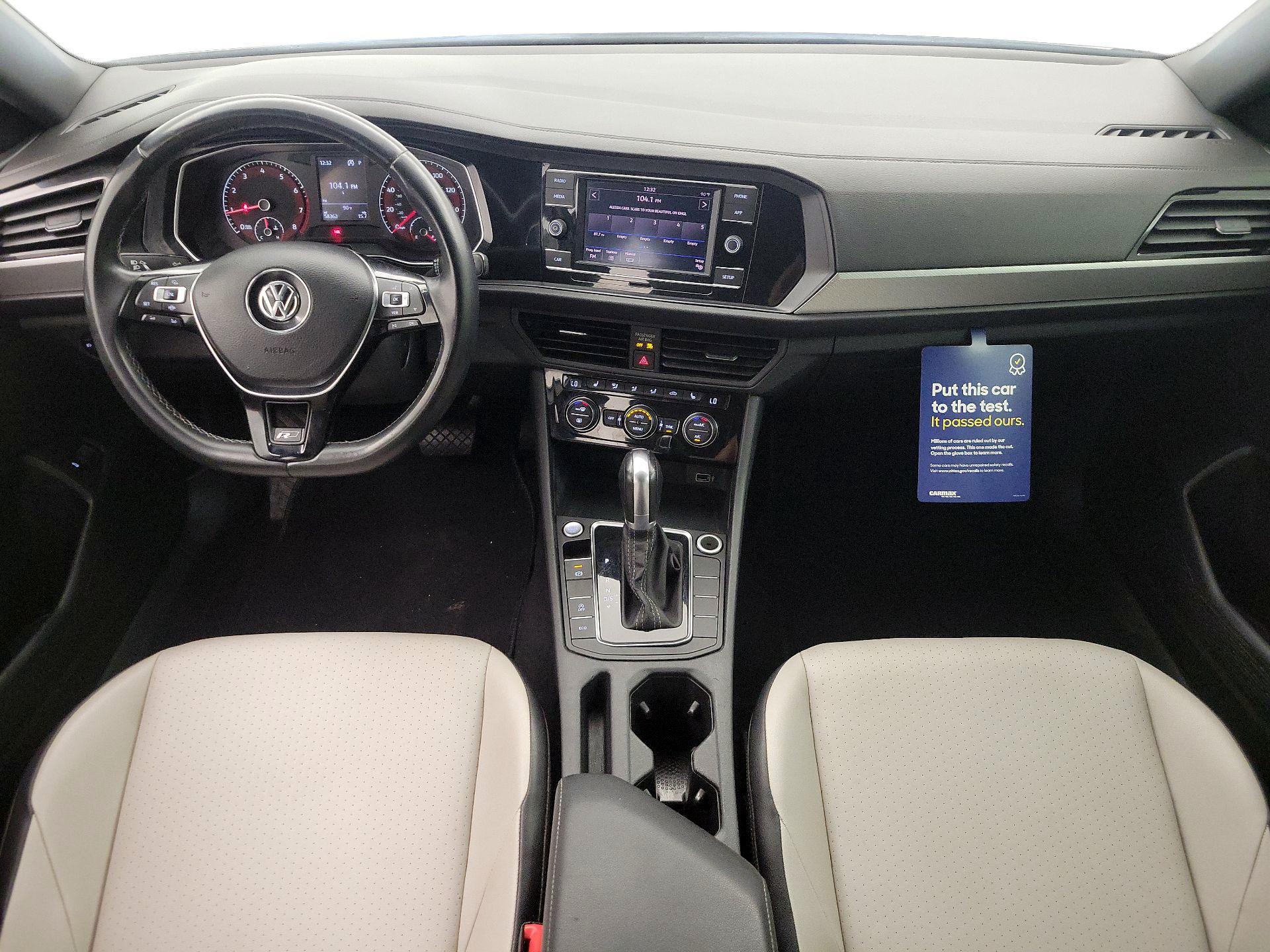 Thumbnail: 2019 Volkswagen Jetta - 9