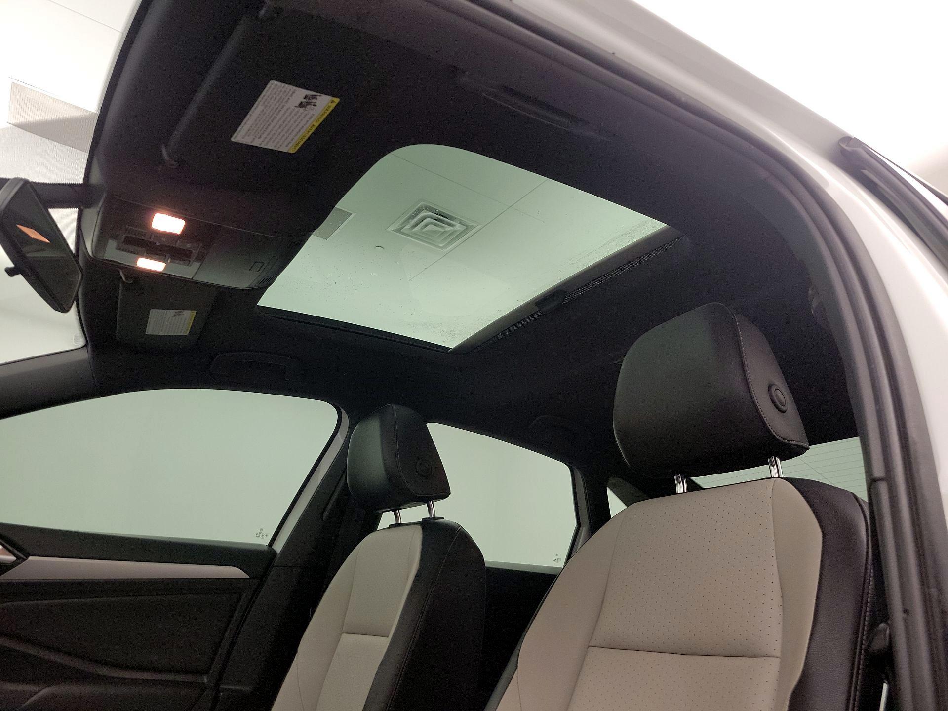 Thumbnail: 2019 Volkswagen Jetta - 19