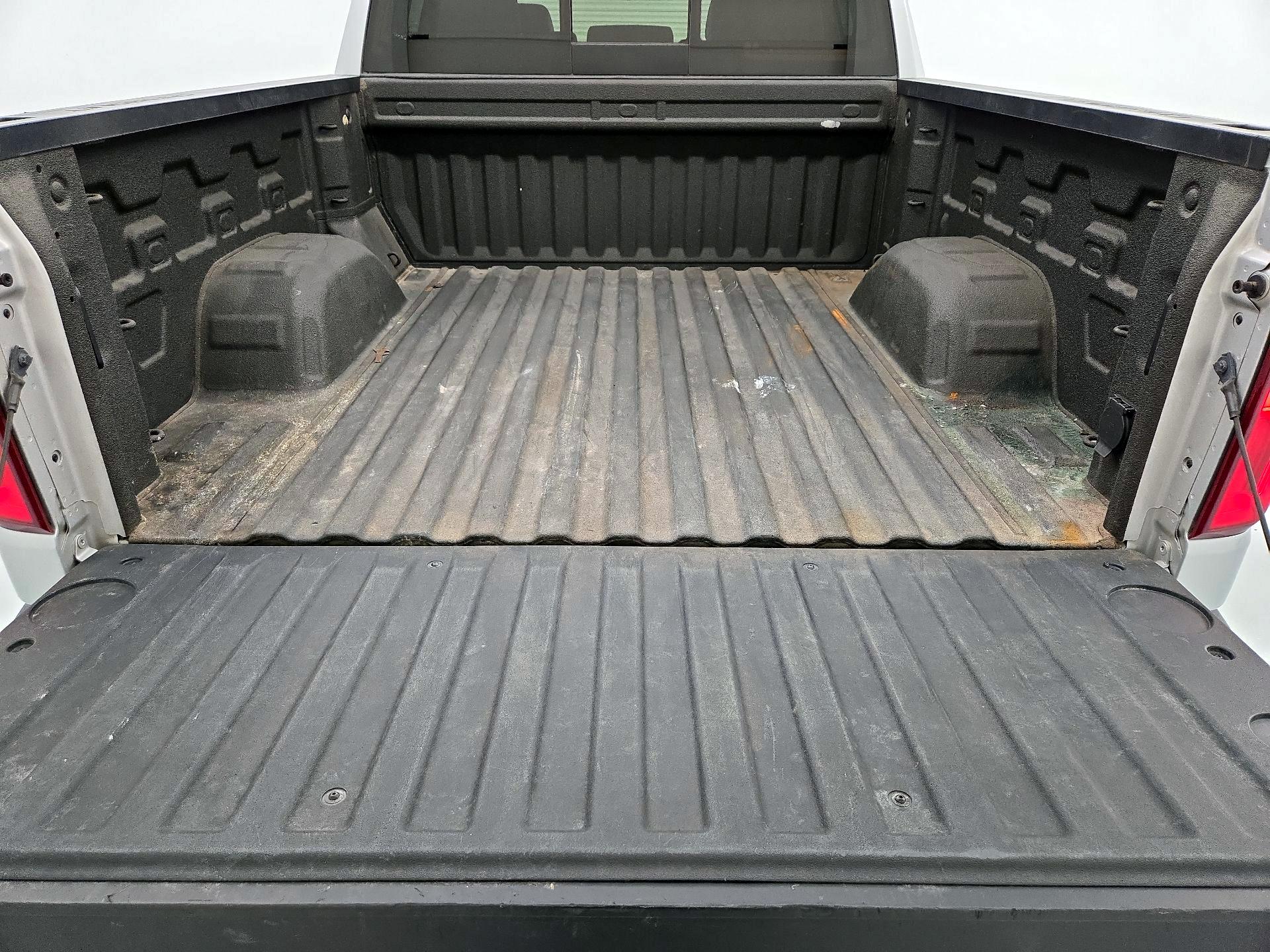 Thumbnail: 2019 Chevrolet Silverado 1500 - 20