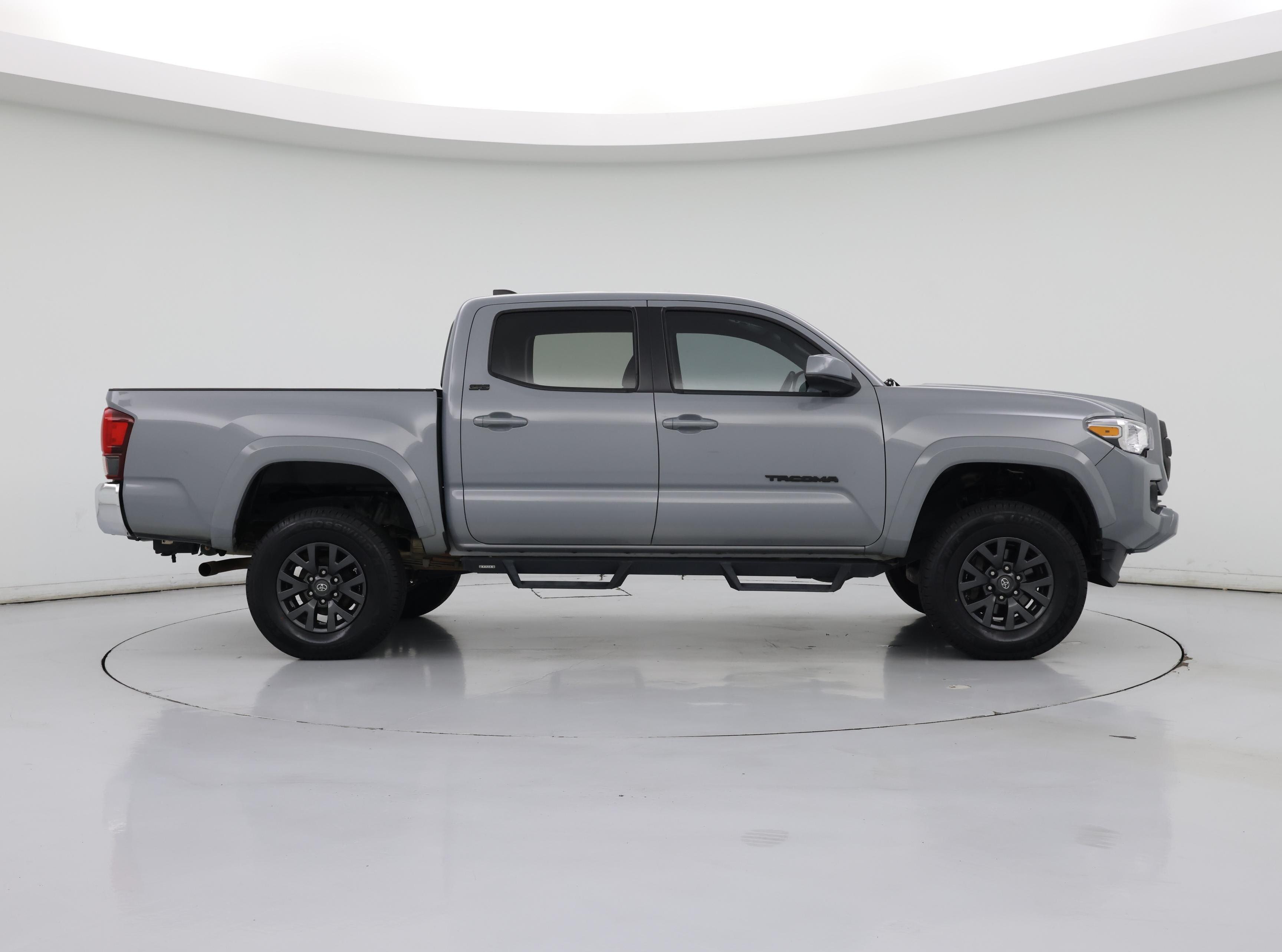 Thumbnail: 2020 Toyota Tacoma - 7