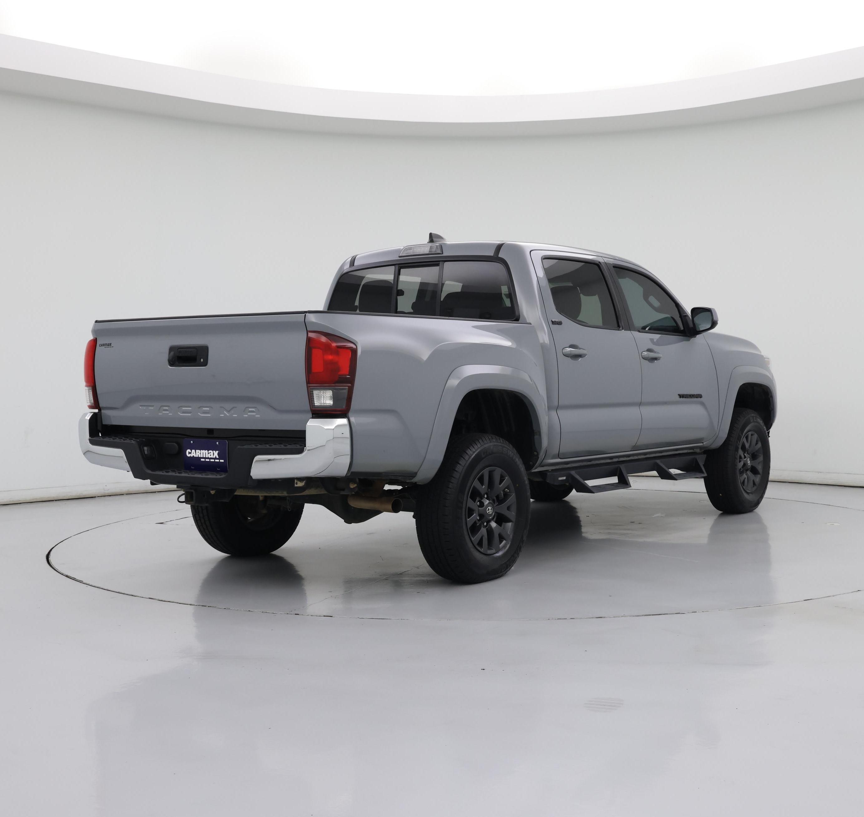 Thumbnail: 2020 Toyota Tacoma - 8