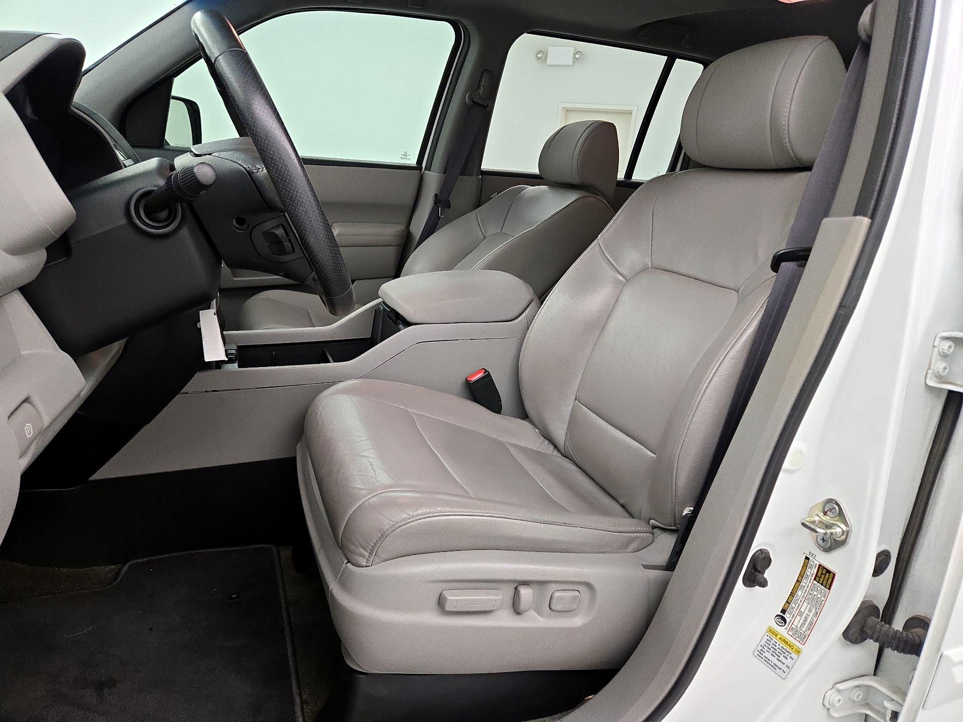 Thumbnail: 2014 Honda Pilot - 9
