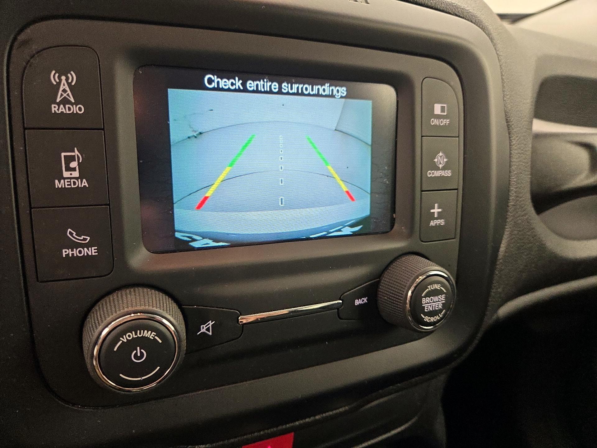 Thumbnail: 2016 Jeep Renegade - 14