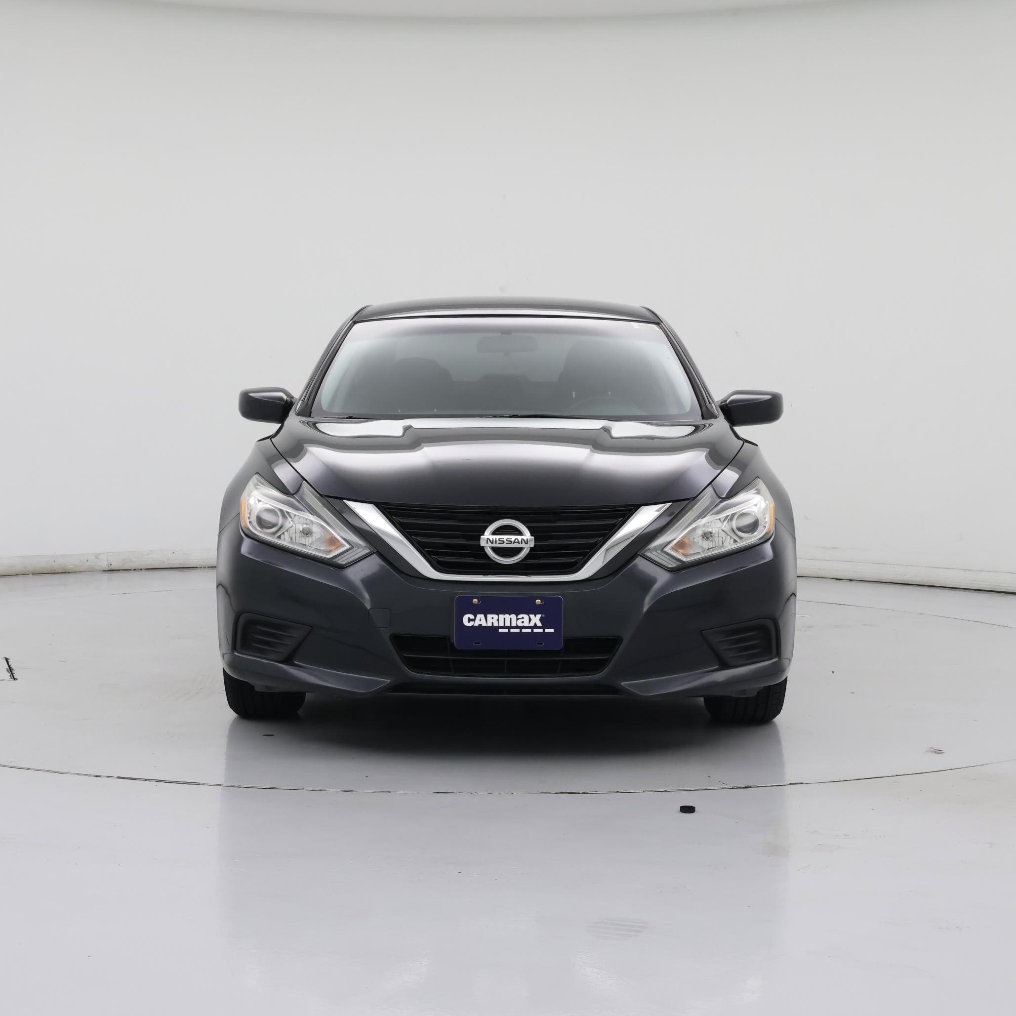 Thumbnail: 2017 Nissan Altima - 5