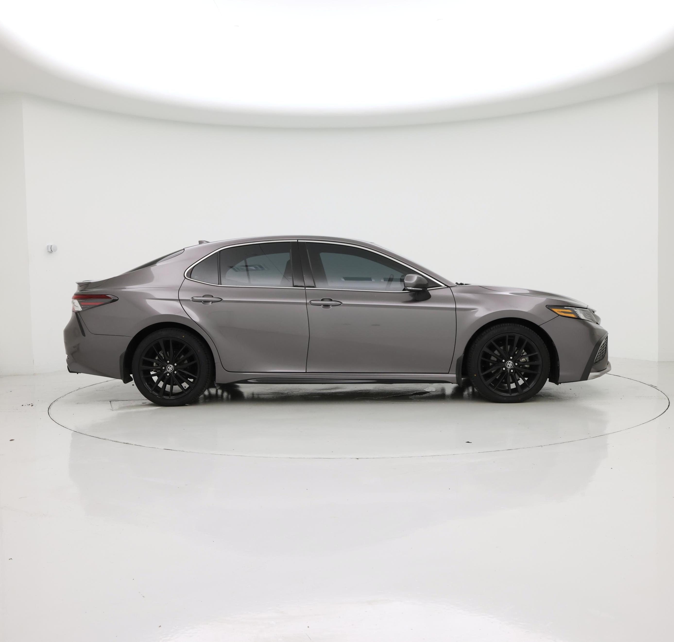 Thumbnail: 2022 Toyota Camry - 7