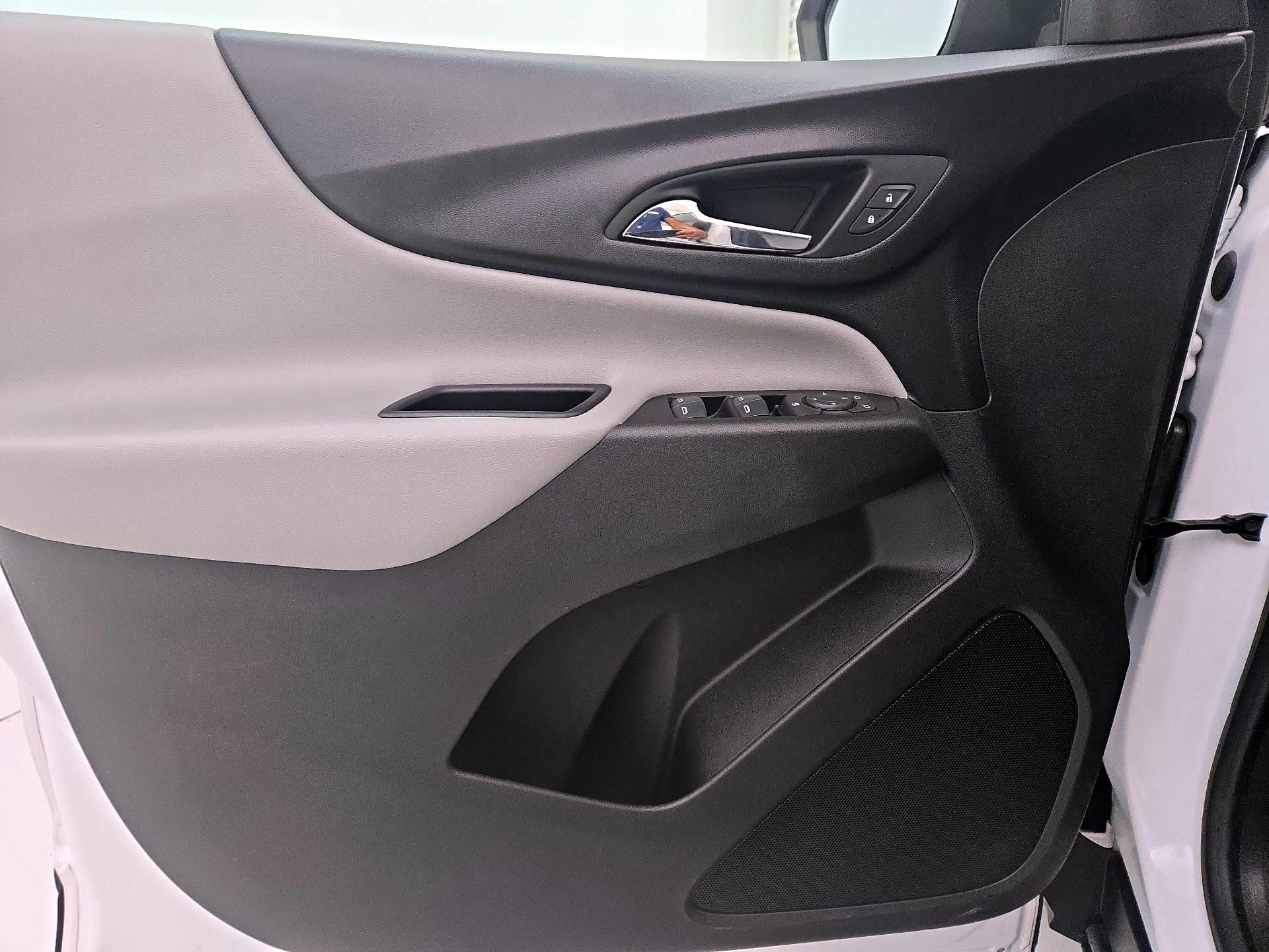 Thumbnail: 2020 Chevrolet Equinox - 12
