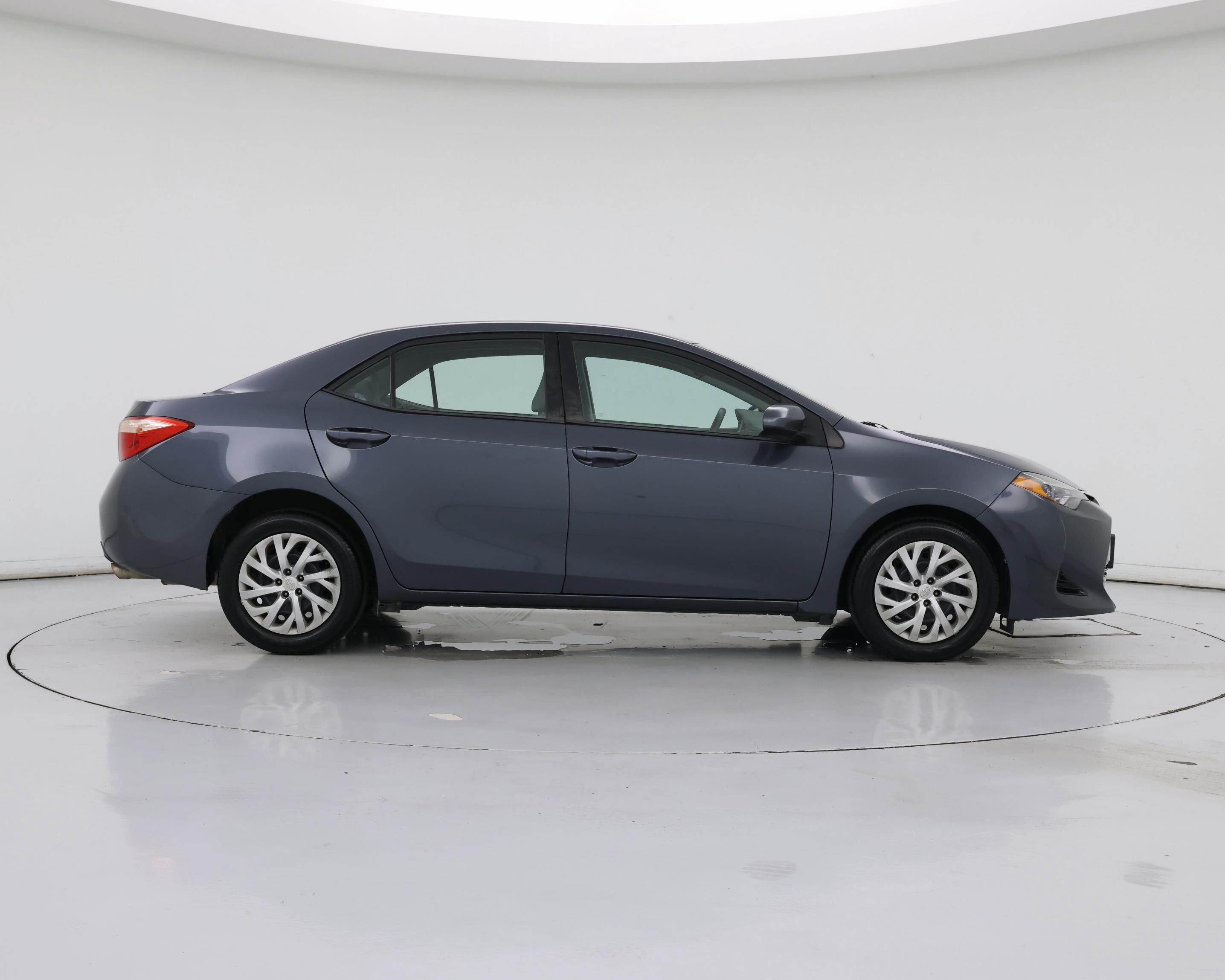Thumbnail: 2017 Toyota Corolla - 7