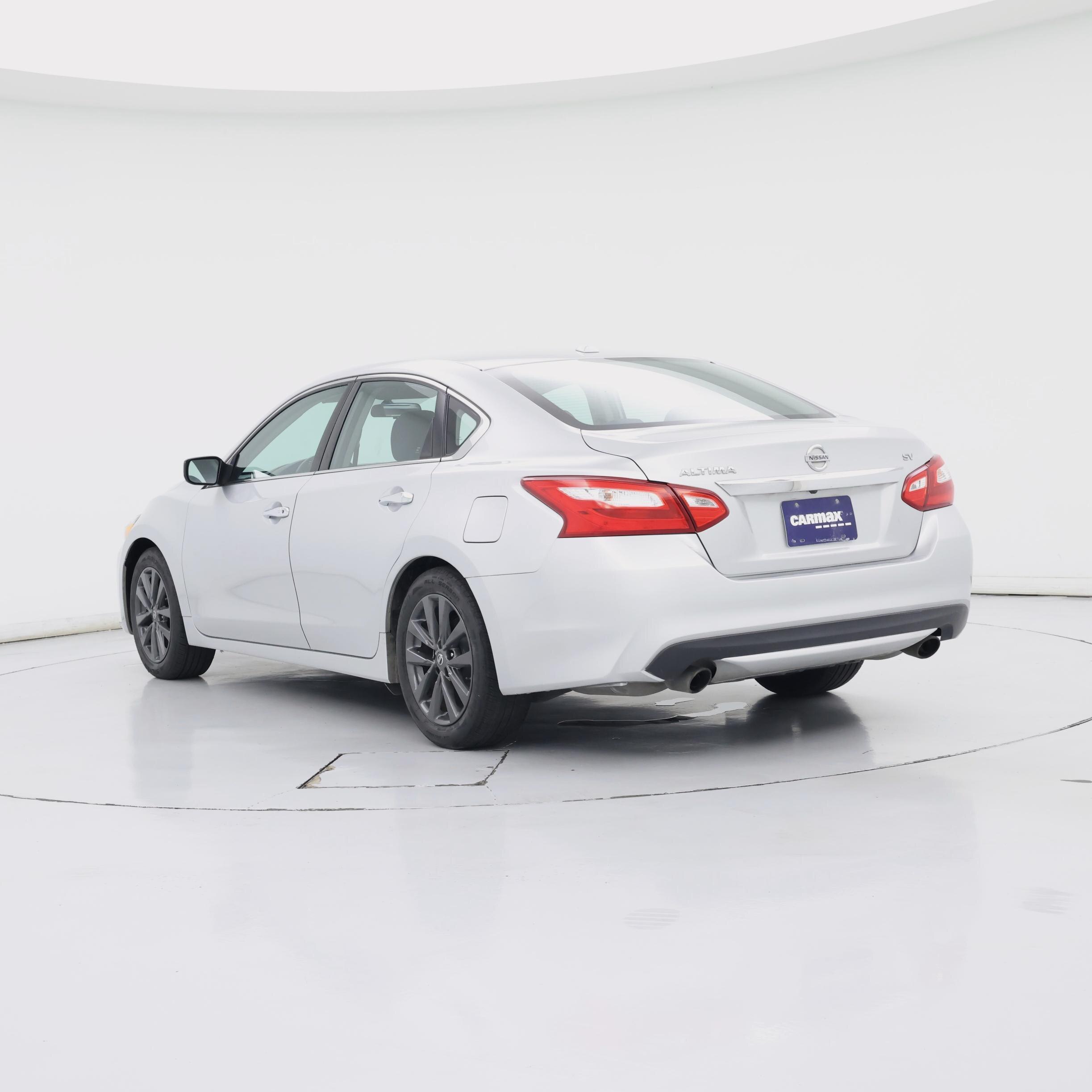 Thumbnail: 2017 Nissan Altima - 2