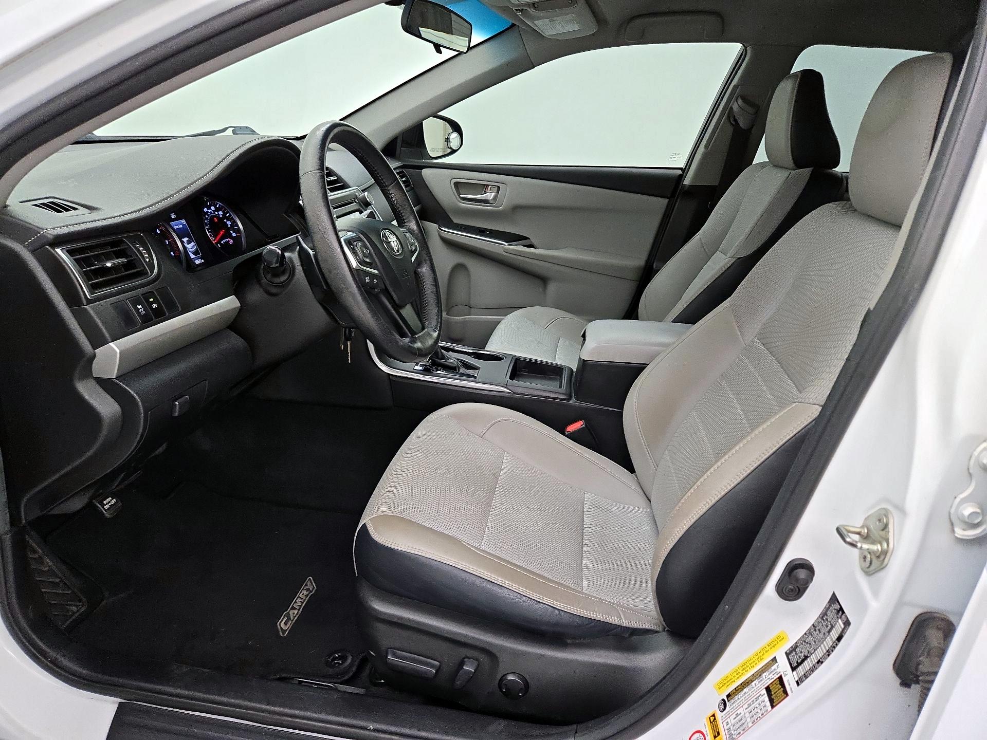 Thumbnail: 2016 Toyota Camry - 11