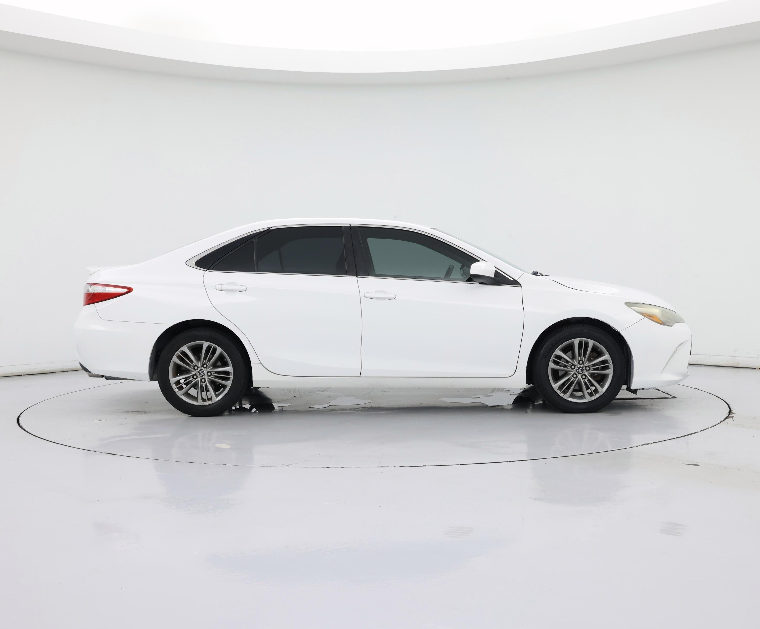 Thumbnail: 2016 Toyota Camry - 7
