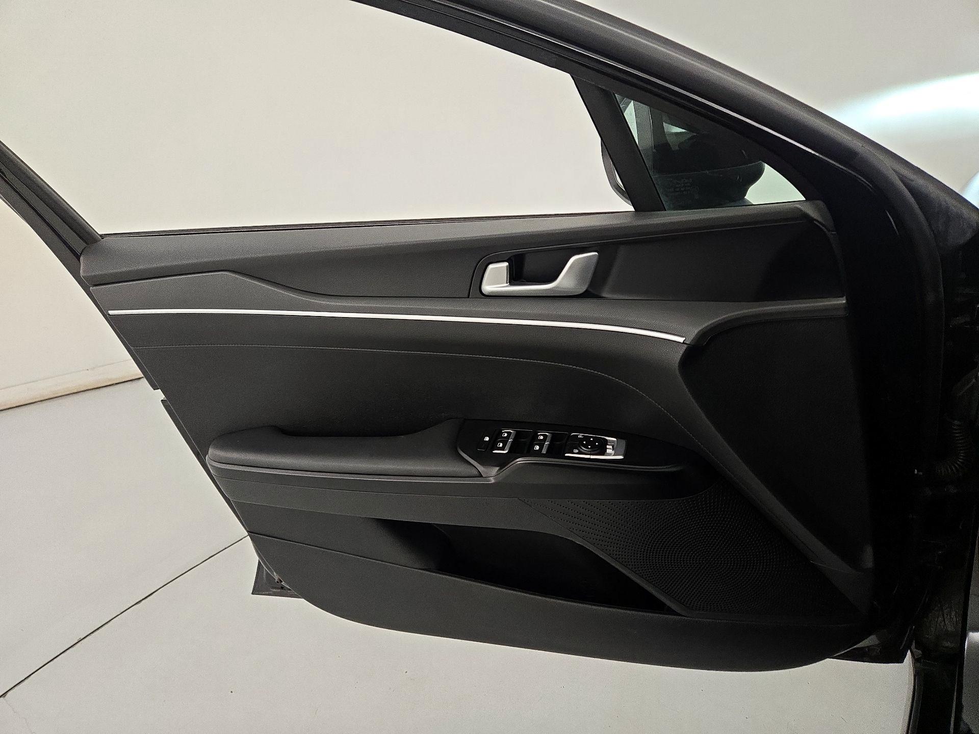 Thumbnail: 2022 Kia K5 - 12