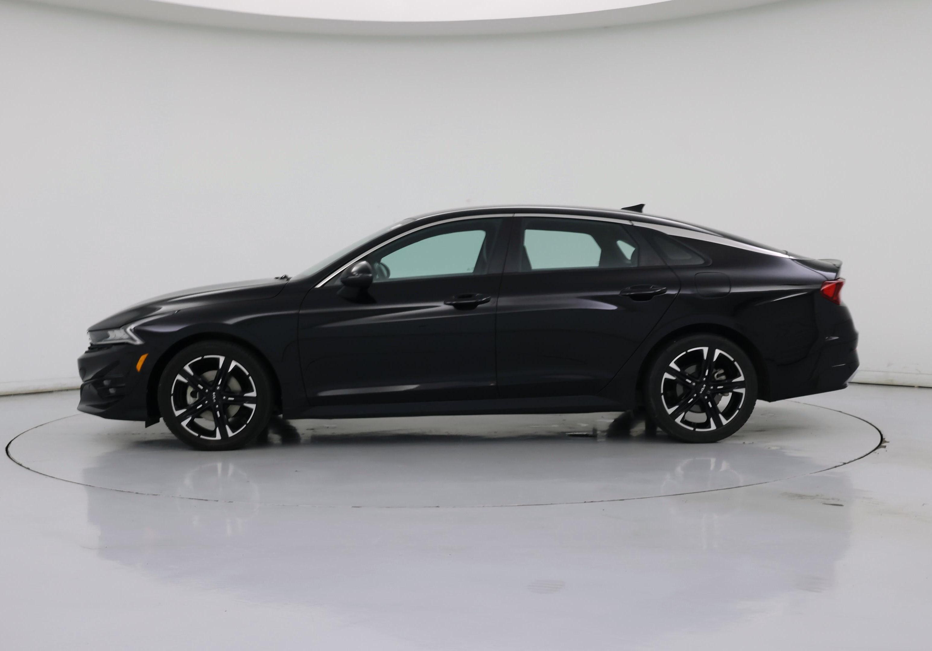 Thumbnail: 2022 Kia K5 - 3